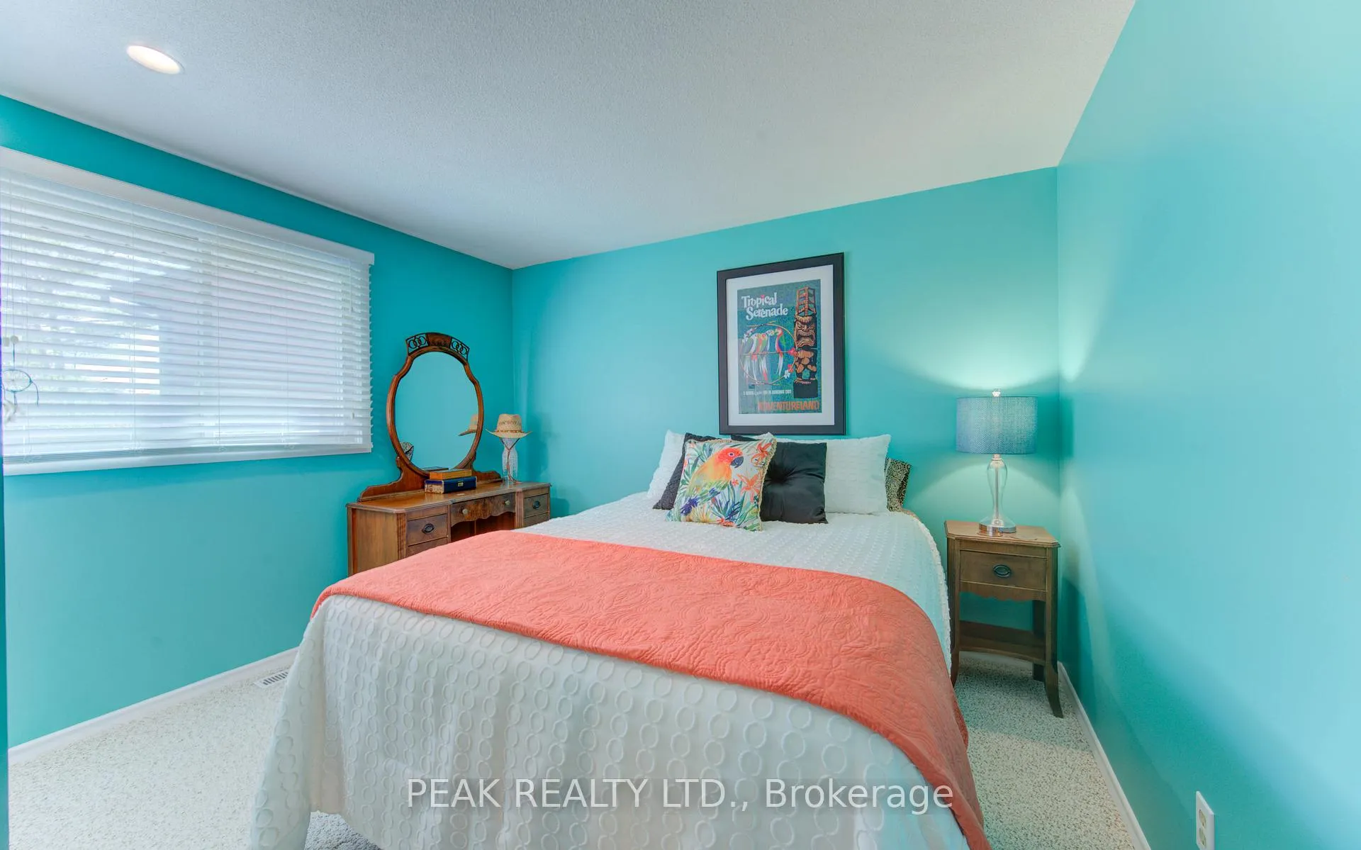 Photo 18 of 45 Shuh Avenue, Kitchener — HOMEH