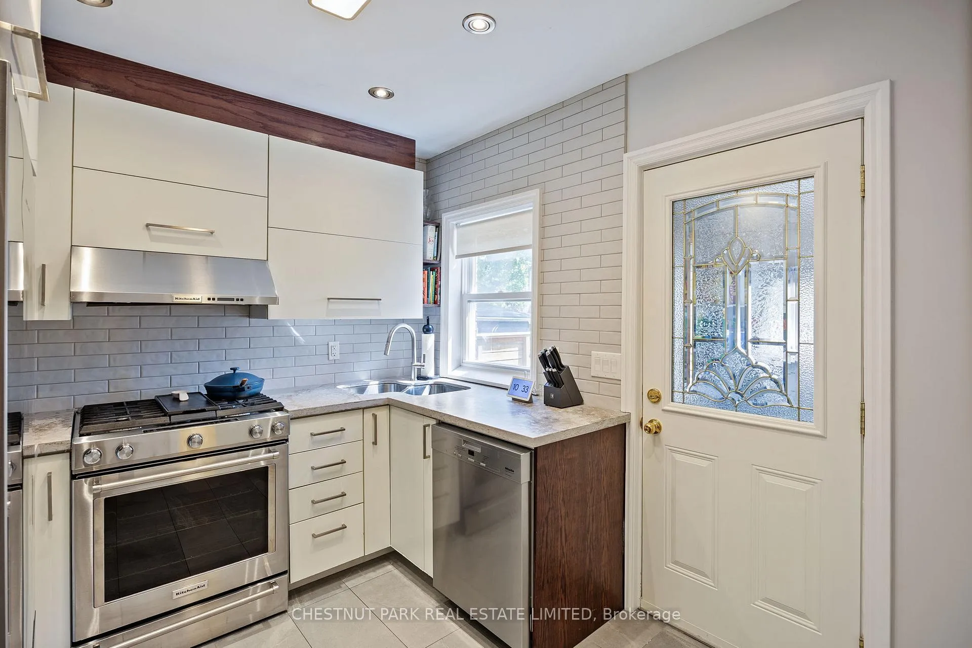 Photo 9 of 211 Greer Road, Toronto, Lawrence Park North — HOMEH