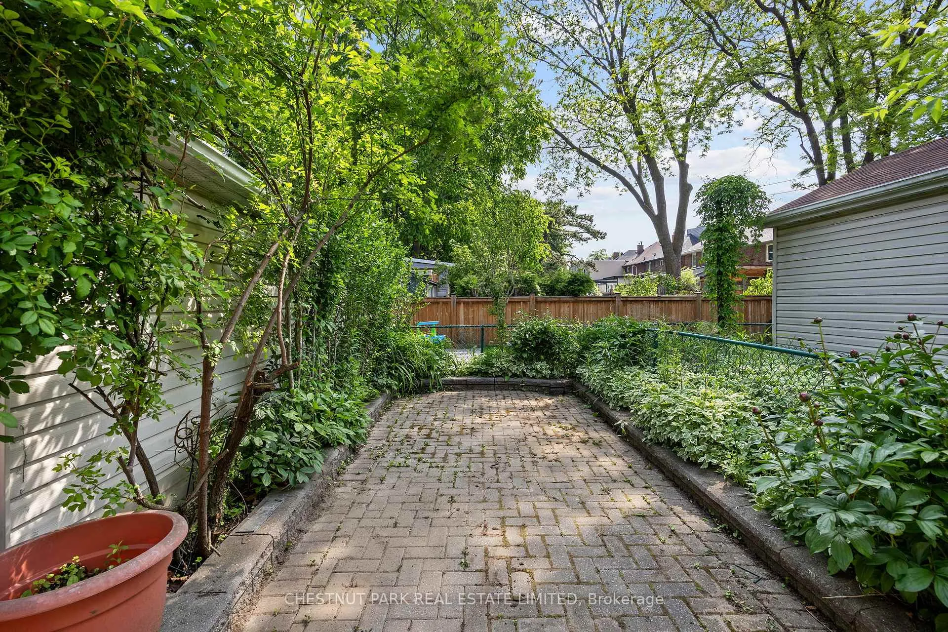 Photo 23 of 211 Greer Road, Toronto, Lawrence Park North — HOMEH