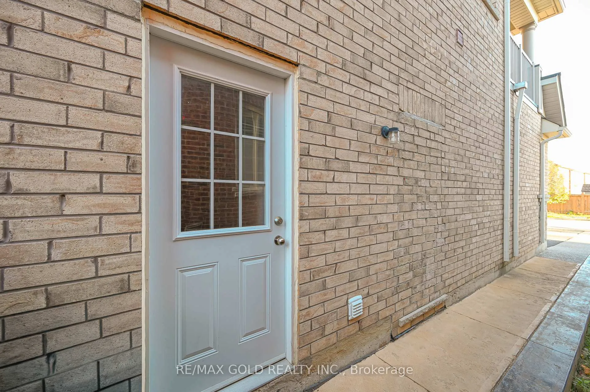 Photo 45 of 66 Kalmia Road, Brampton, Credit Valley — HOMEH