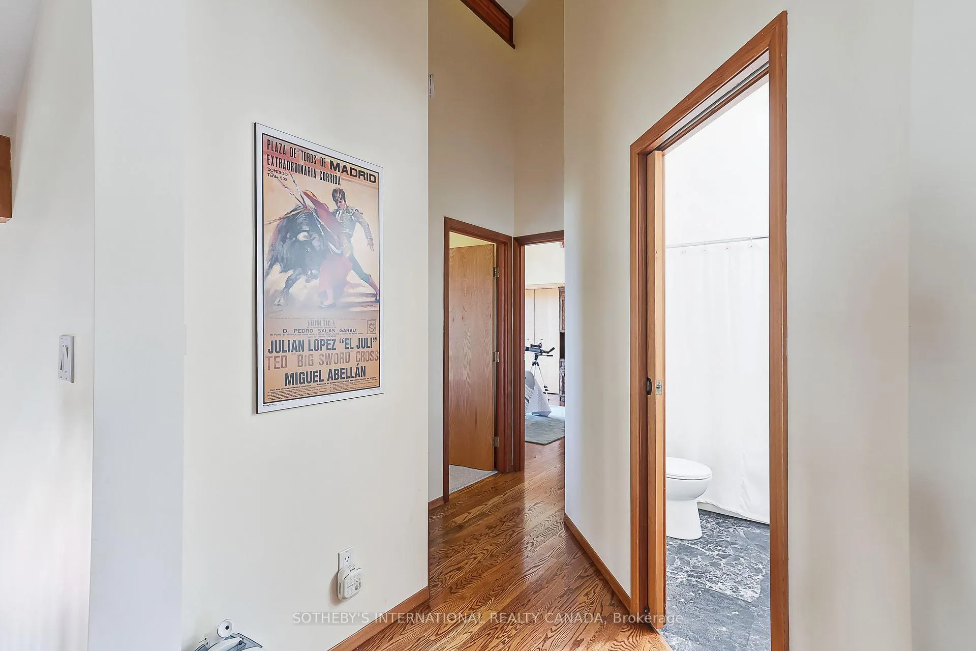Photo 35 of 121 Fieldcrest Court, Blue Mountains — HOMEH