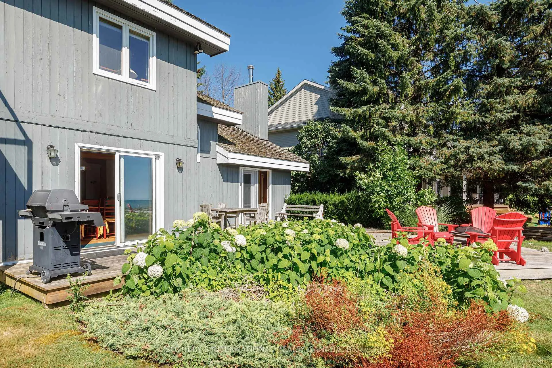 Photo 42 of 121 Fieldcrest Court, Blue Mountains — HOMEH