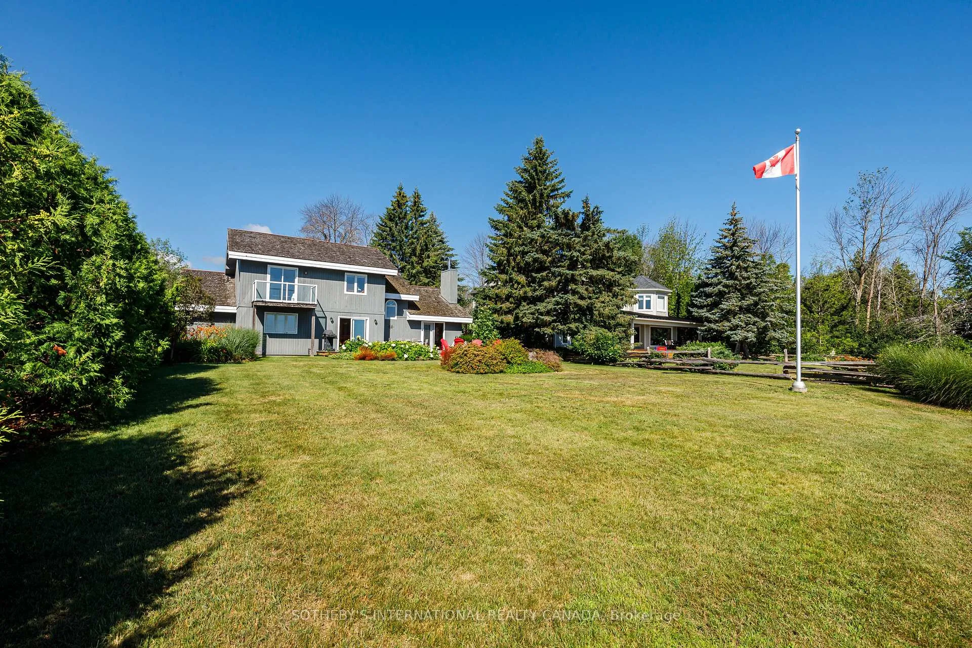 Photo 47 of 121 Fieldcrest Court, Blue Mountains — HOMEH