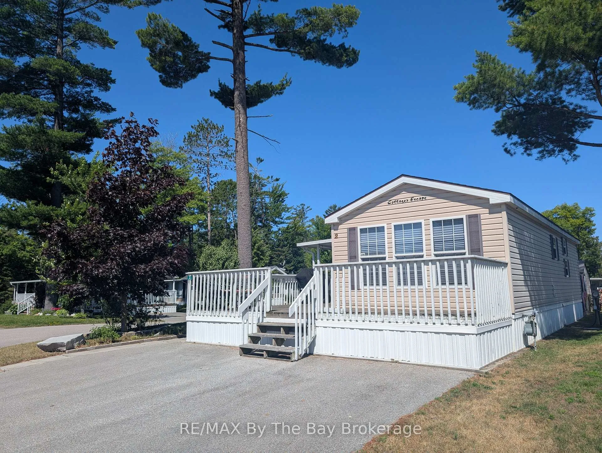 Photo 2 of 2 White Pines Trail, Wasaga Beach — HOMEH