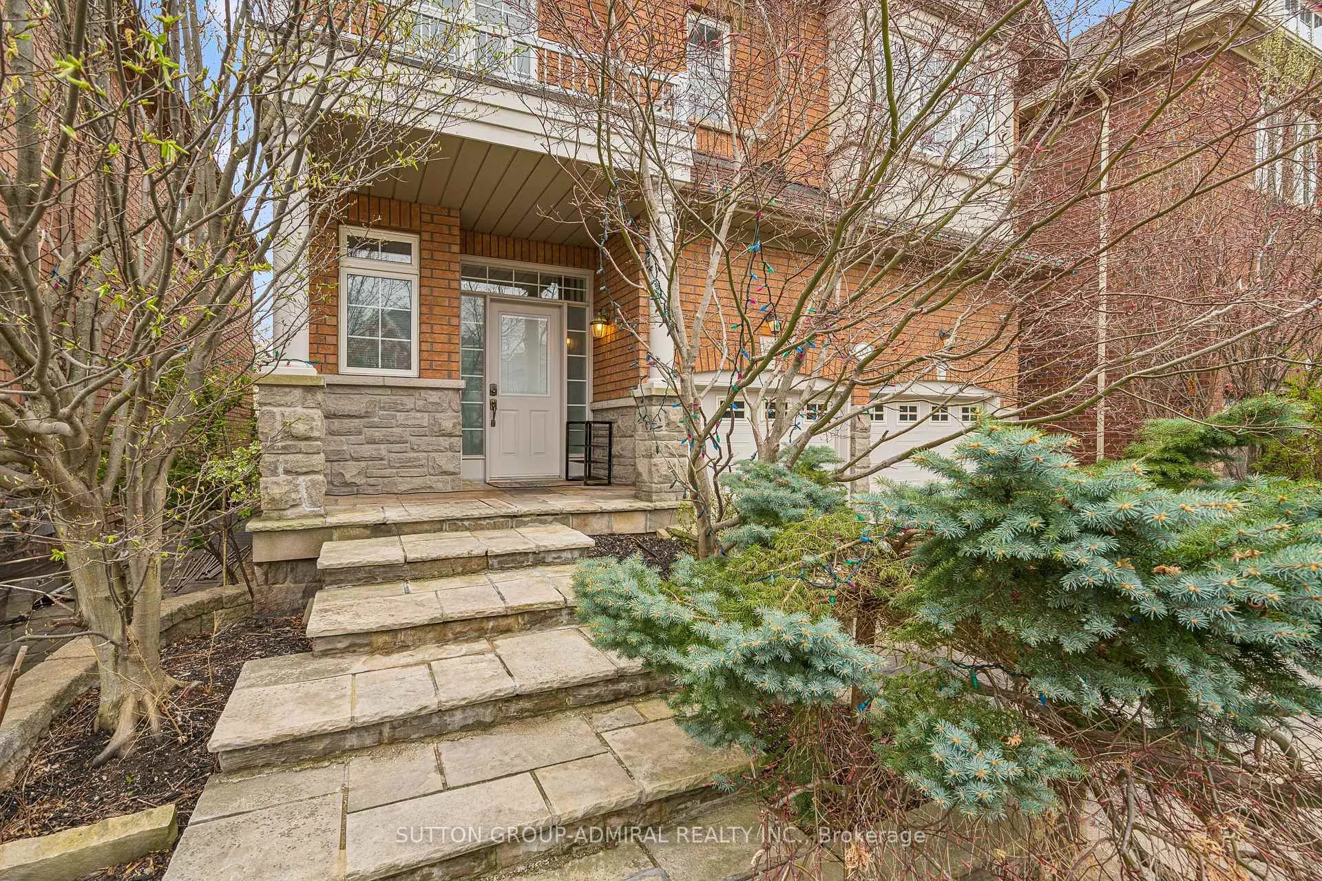 Photo 3 of 63 Vivaldi Drive, Vaughan, Patterson — HOMEH