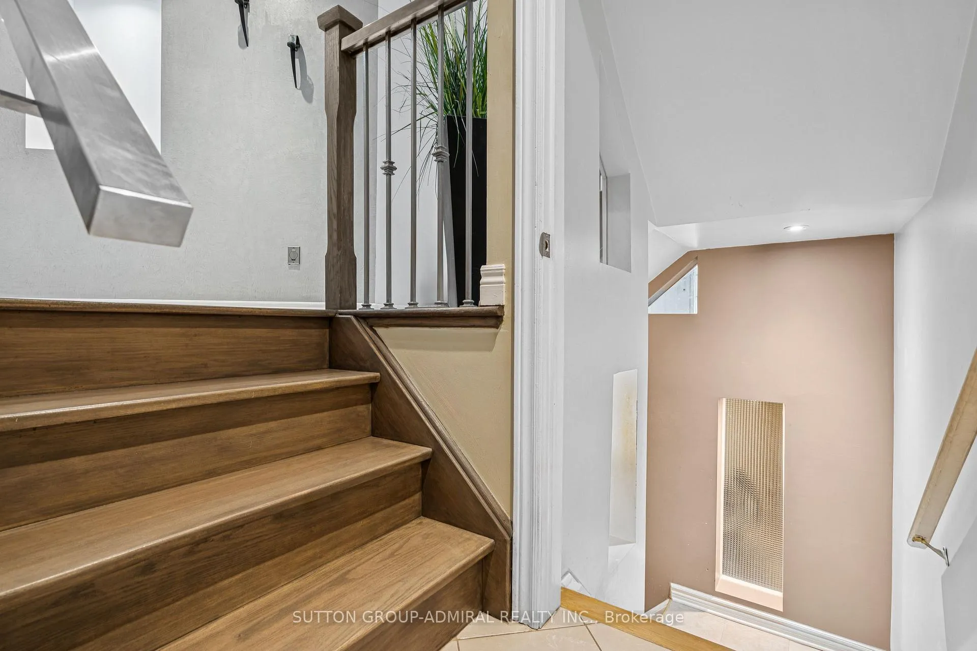 Photo 15 of 63 Vivaldi Drive, Vaughan, Patterson — HOMEH