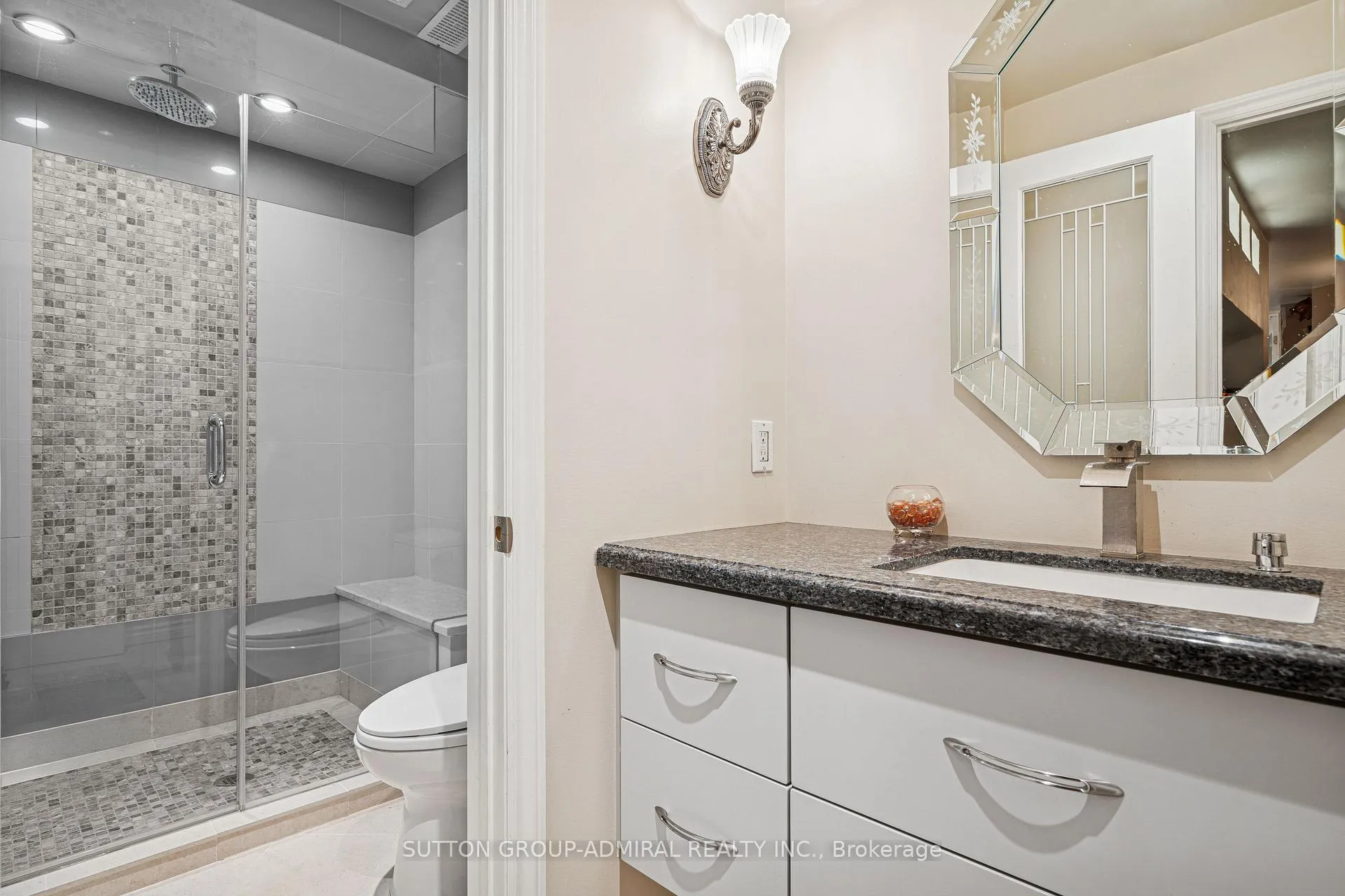 Photo 19 of 63 Vivaldi Drive, Vaughan, Patterson — HOMEH