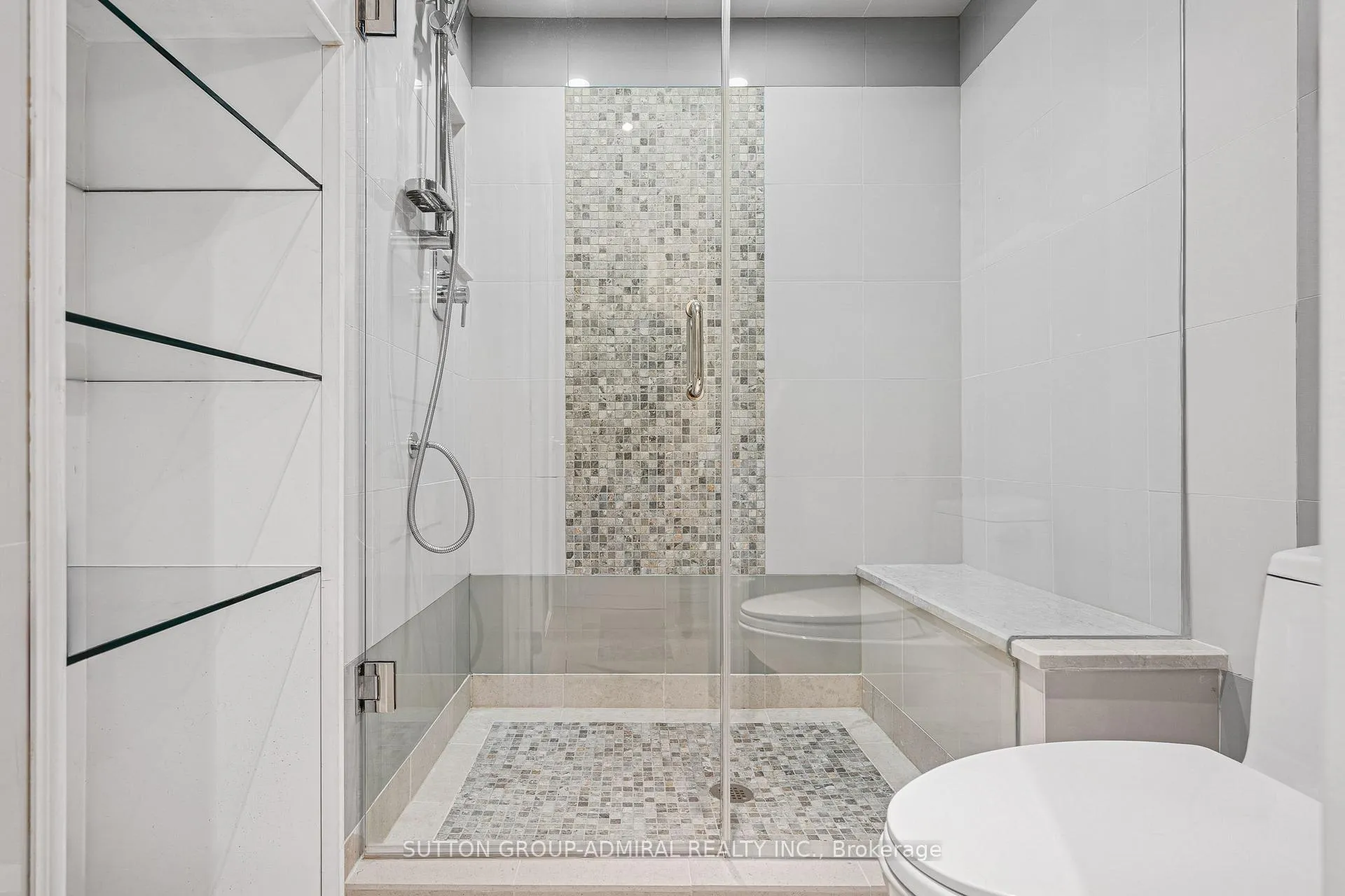 Photo 20 of 63 Vivaldi Drive, Vaughan, Patterson — HOMEH