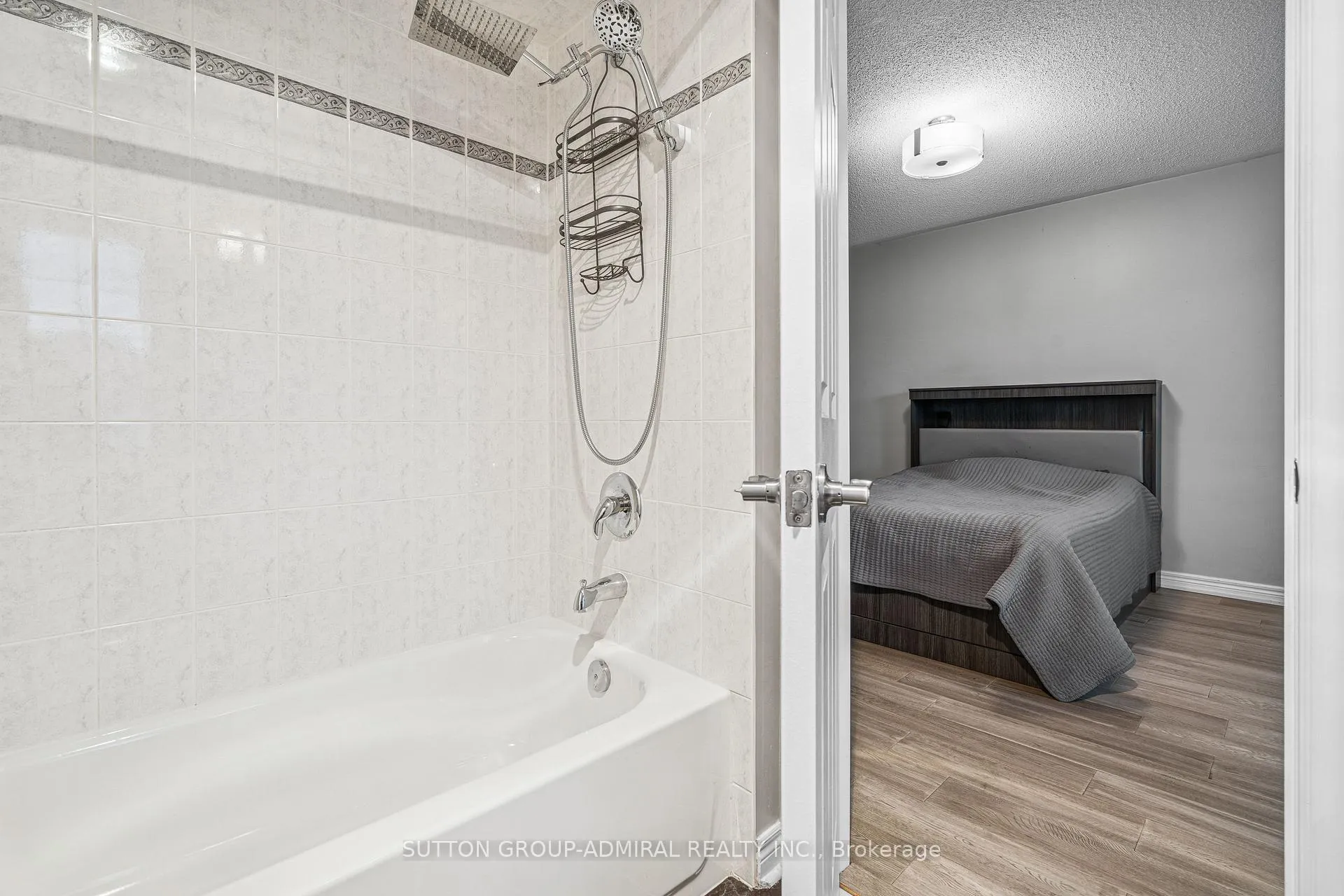 Photo 25 of 63 Vivaldi Drive, Vaughan, Patterson — HOMEH