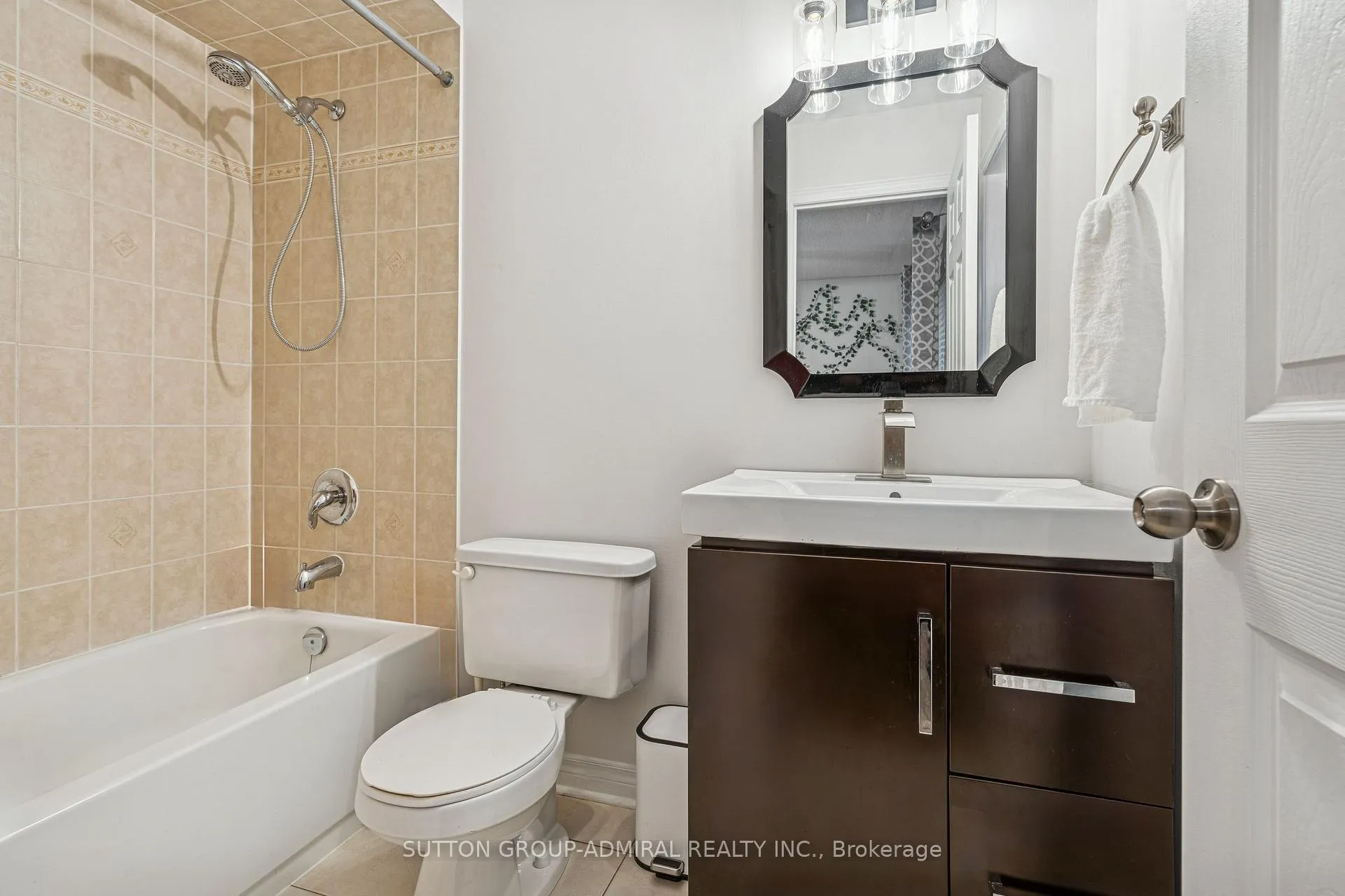 Photo 28 of 63 Vivaldi Drive, Vaughan, Patterson — HOMEH
