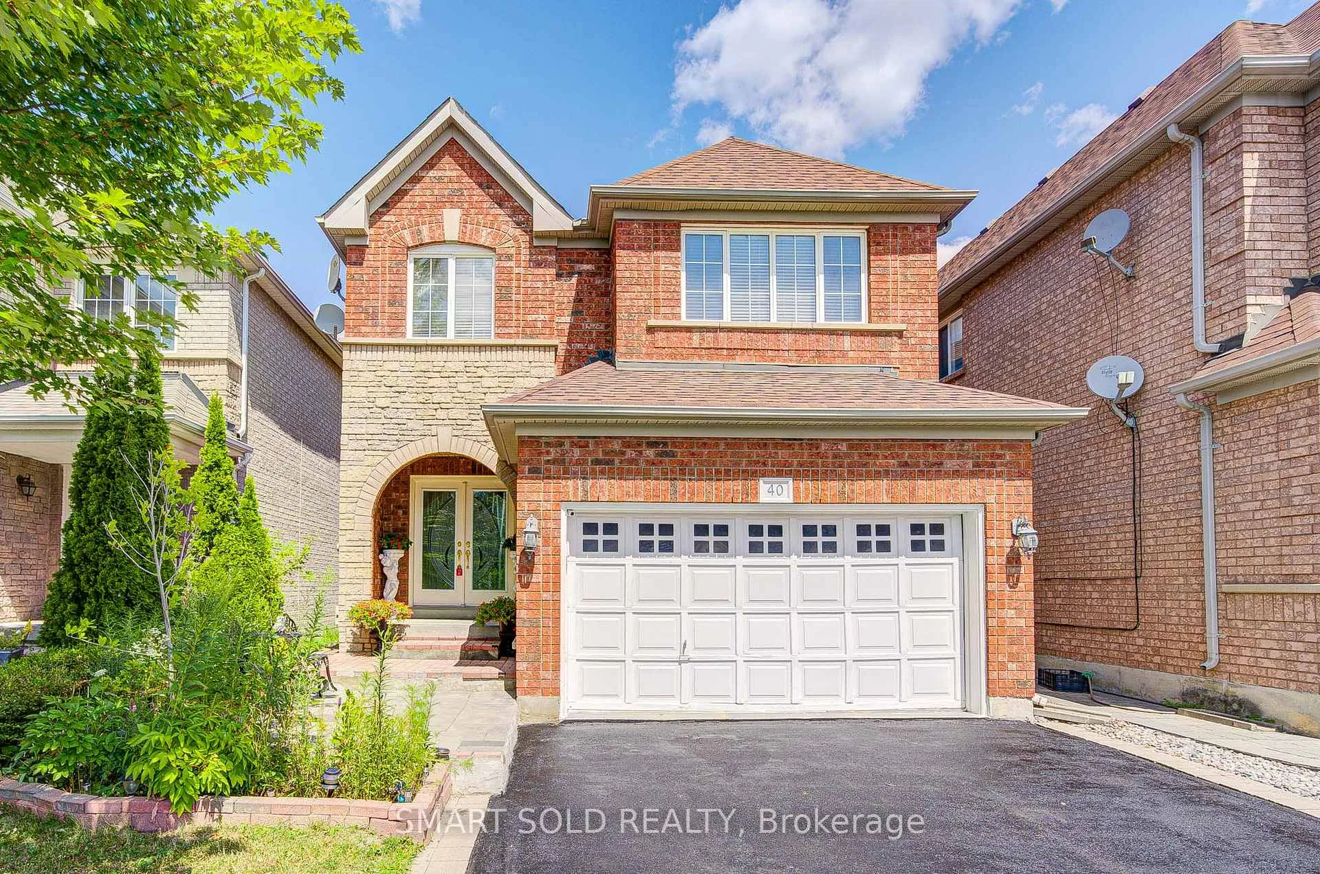 Front of 40 Tuscana Boulevard