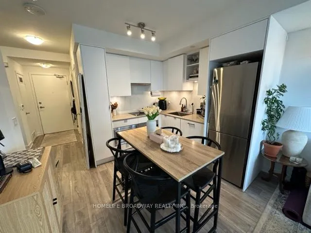 Photo 6 of Unit 1111, 99 Broadway Avenue, Toronto, Mount Pleasant West — HOMEH