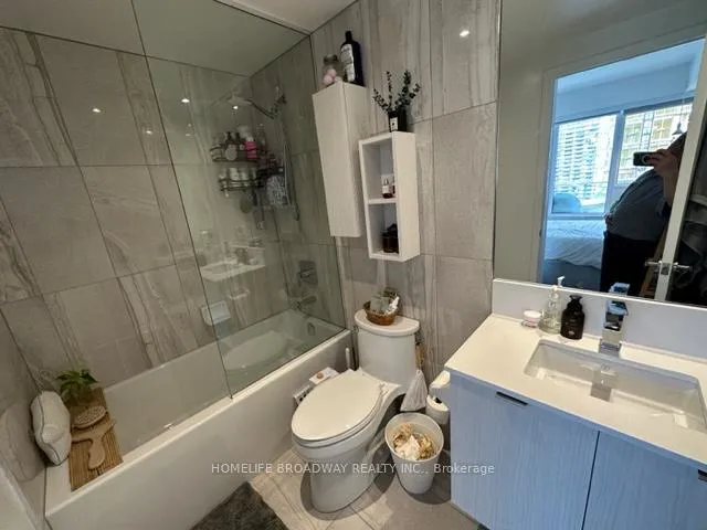 Photo 12 of Unit 1111, 99 Broadway Avenue, Toronto, Mount Pleasant West — HOMEH