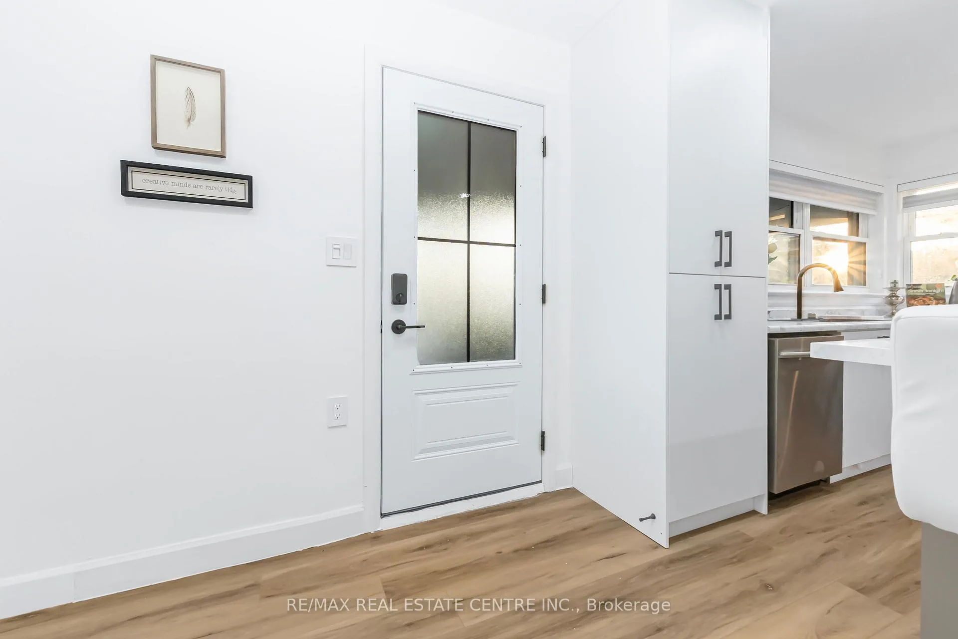 Photo 6 of 959 Mohawk Road E, Hamilton, Huntington — HOMEH