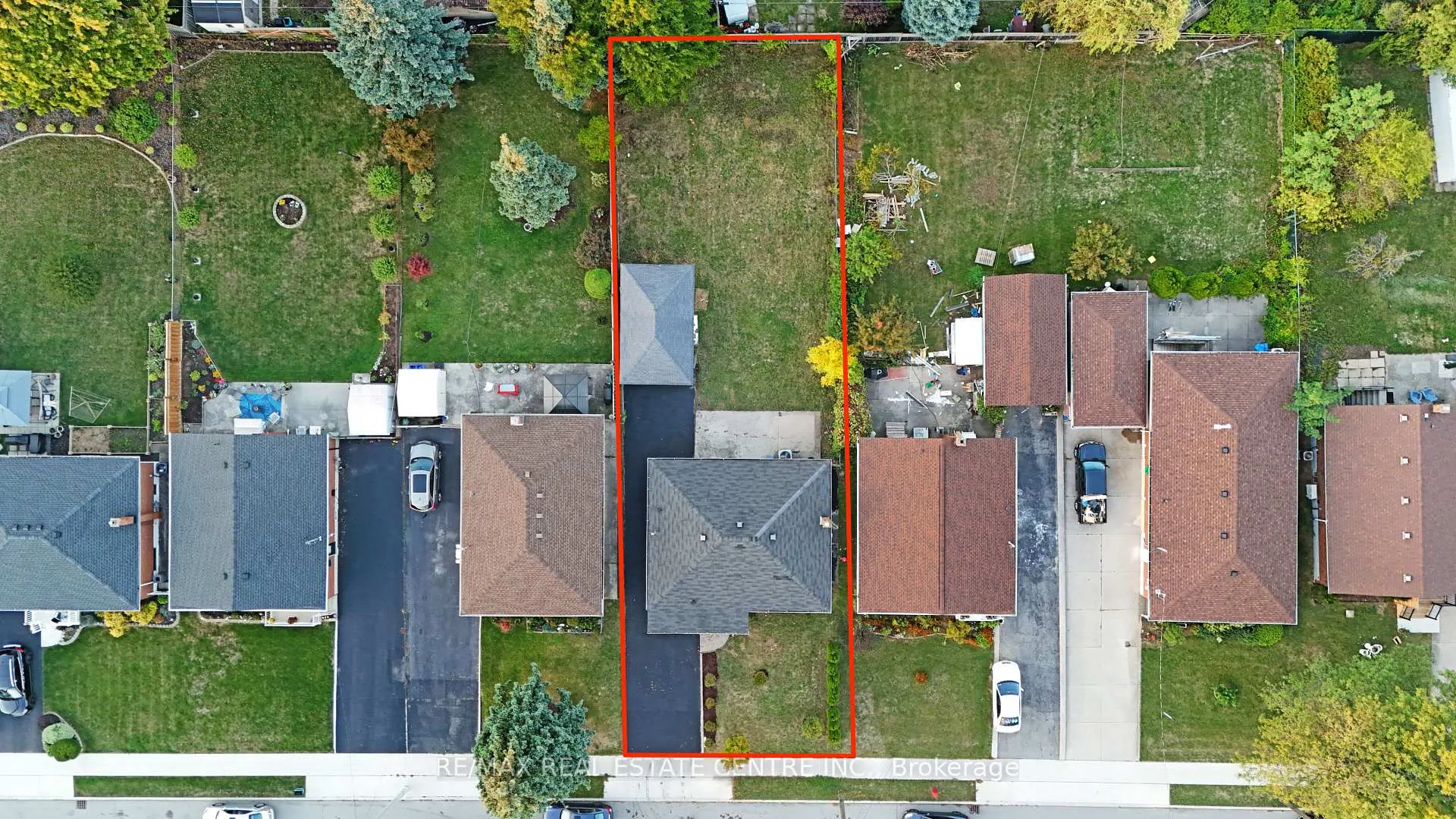 Photo 44 of 959 Mohawk Road E, Hamilton, Huntington — HOMEH