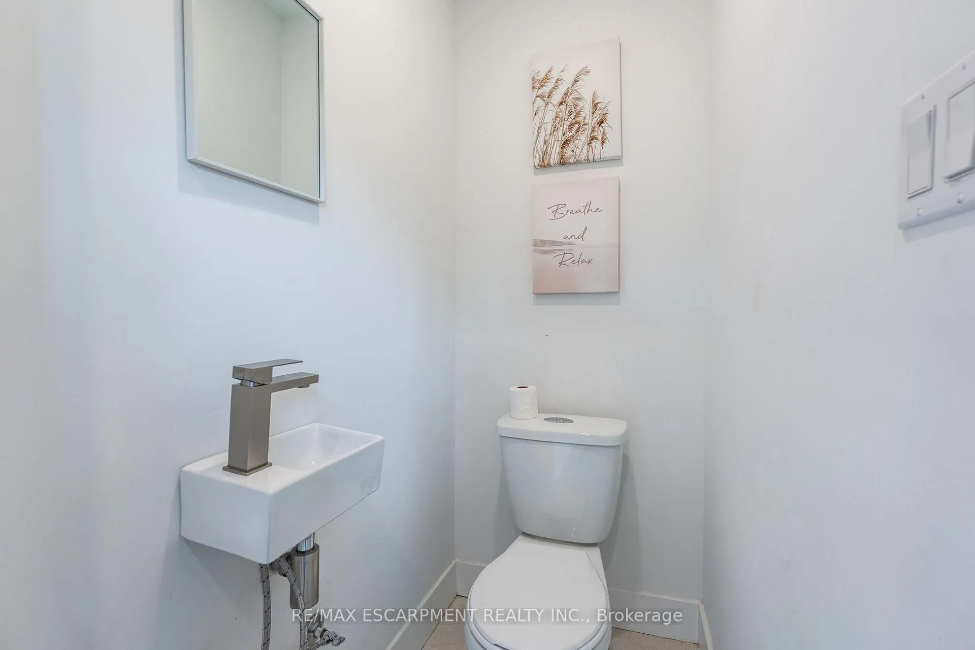 Photo 15 of 29 New Street, Hamilton, Strathcona — HOMEH