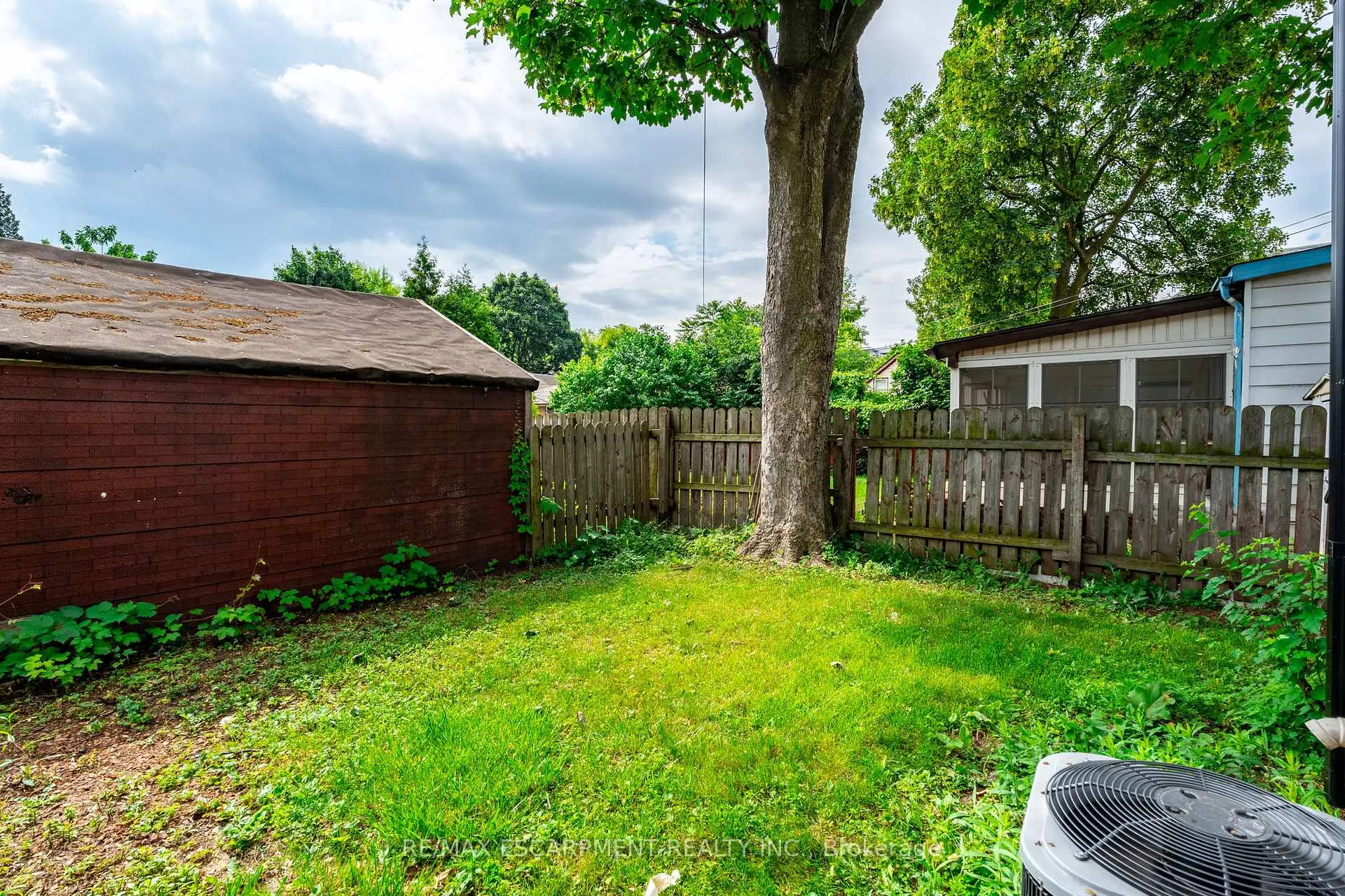 Photo 29 of 29 New Street, Hamilton, Strathcona — HOMEH