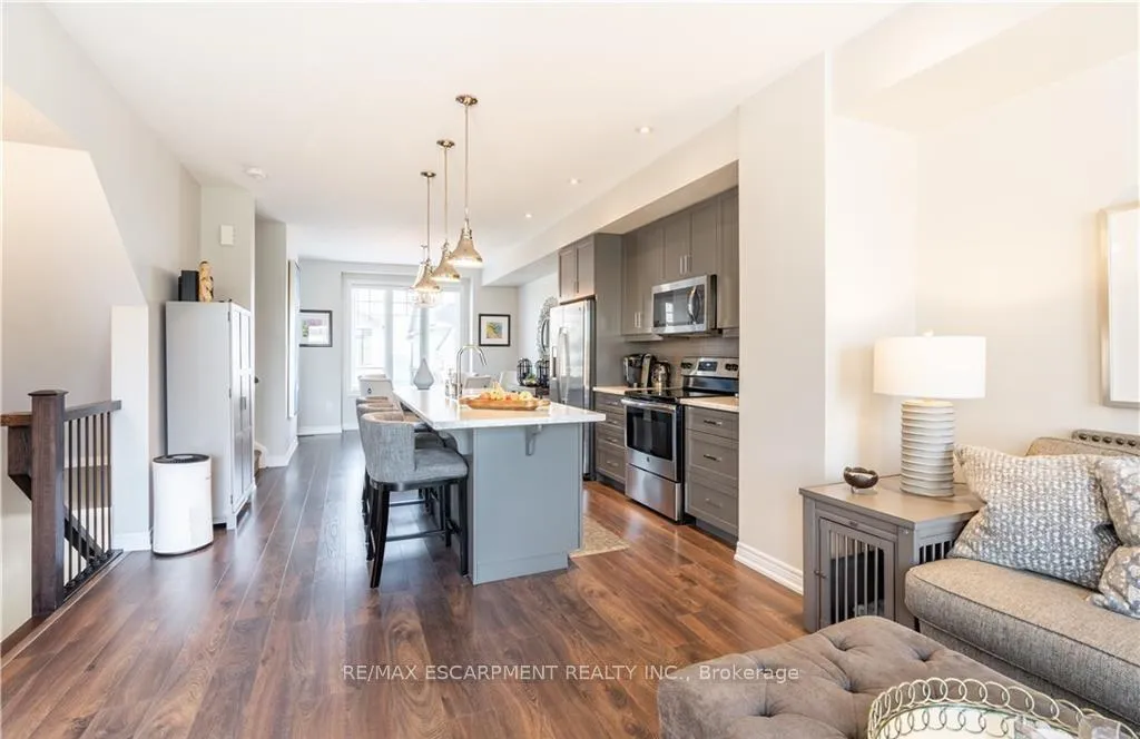 Photo 261 of 15 Pierre Trudeau Lane, Grimsby, Grimsby Beach — HOMEH