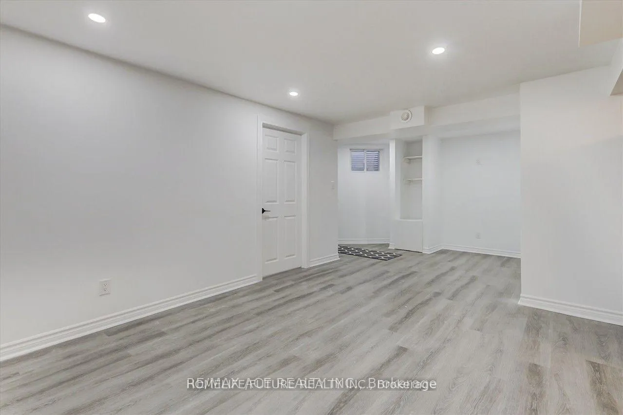Photo 7 of Unit Bsmt, 1579 Heathside Crescent, Pickering, Liverpool — HOMEH