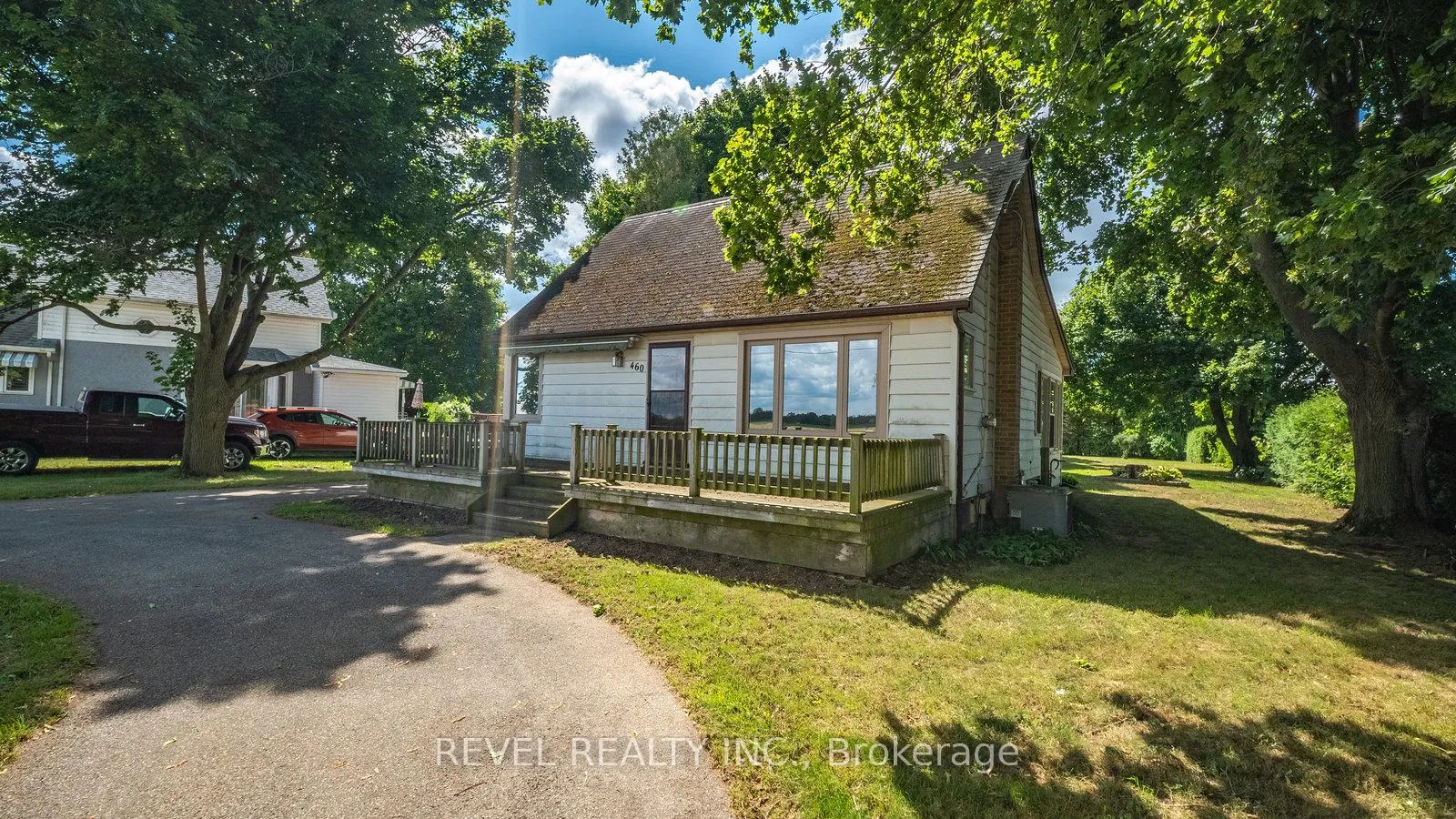 Front of 460 Burtch Road
