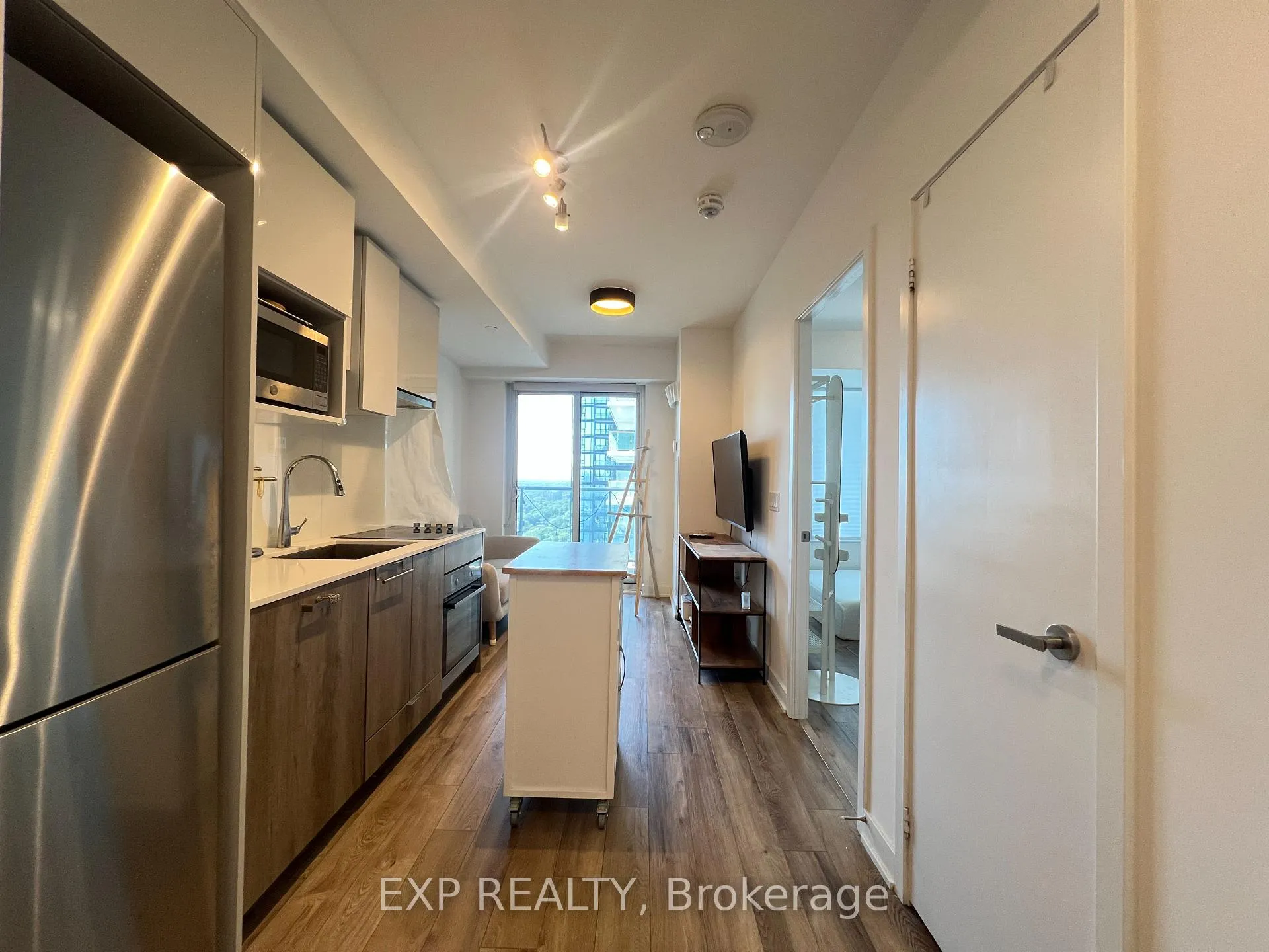 Photo 1 of Unit 3013, 195 Redpath Avenue, Toronto, Mount Pleasant West — HOMEH