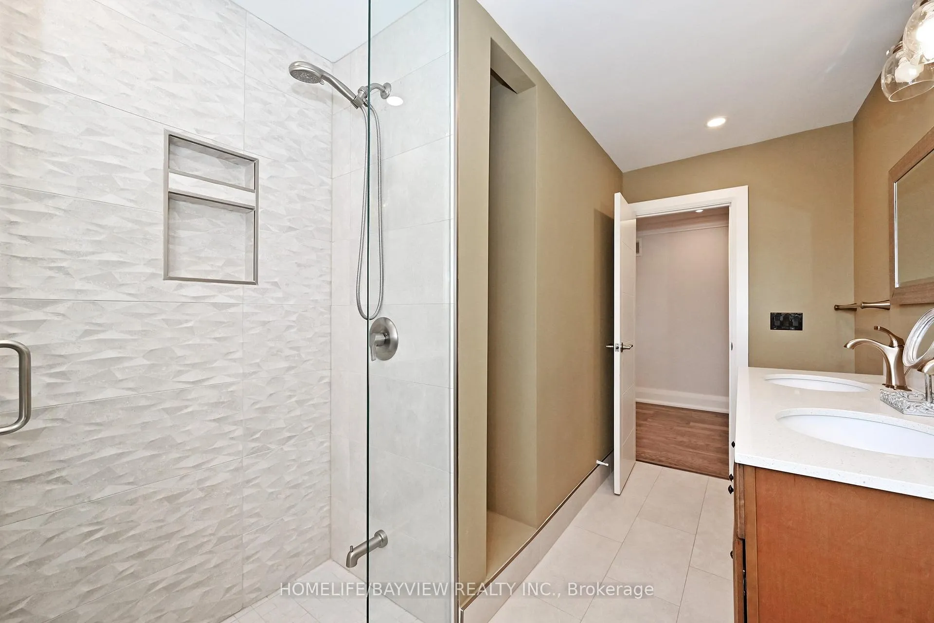 Photo 26 of 3 Wildrose Crescent, Markham, Bayview Glen — HOMEH