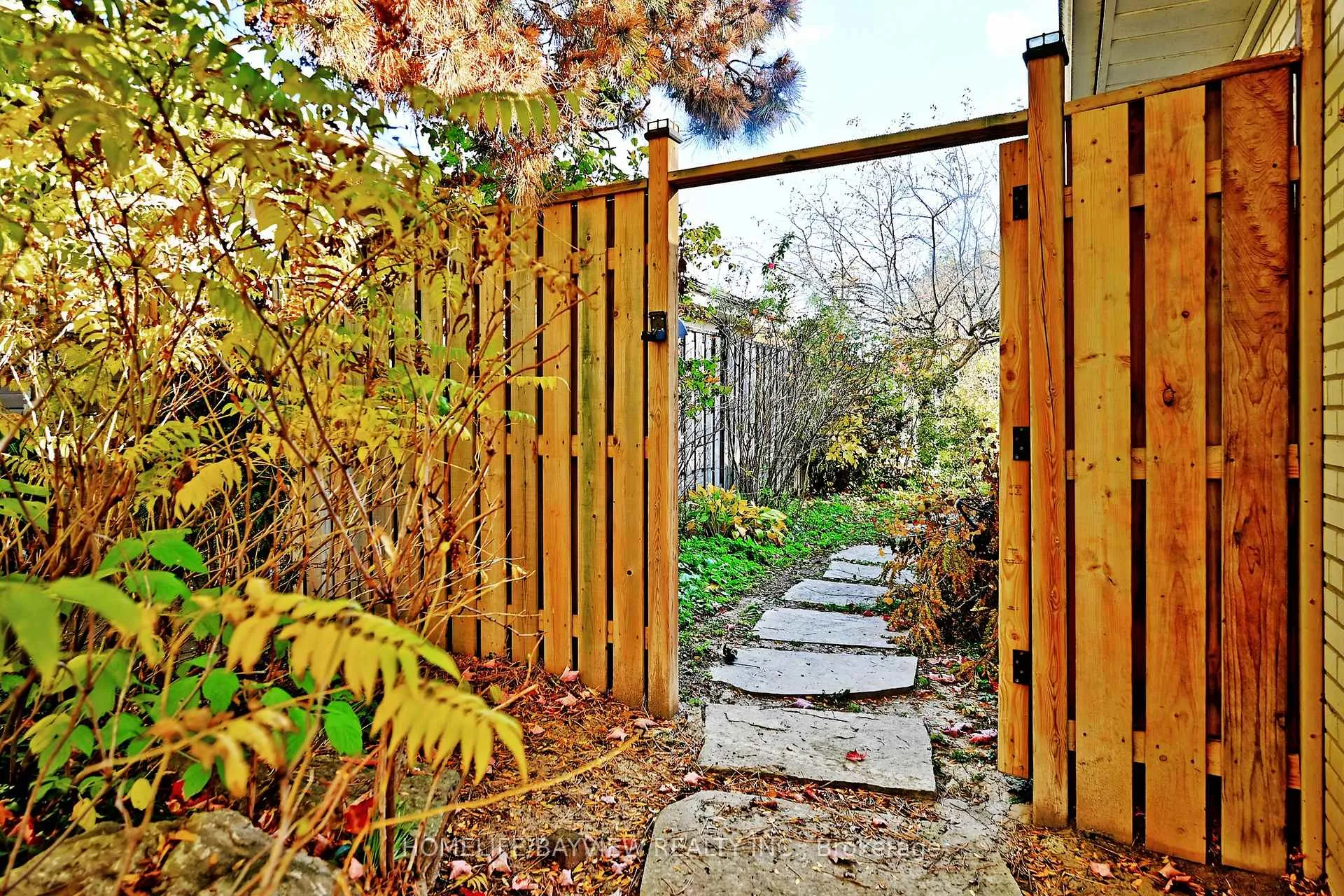 Photo 39 of 3 Wildrose Crescent, Markham, Bayview Glen — HOMEH