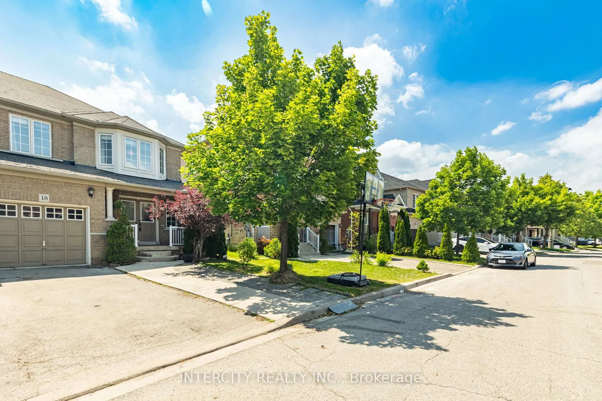 Front of 18 Snowshoe Lane