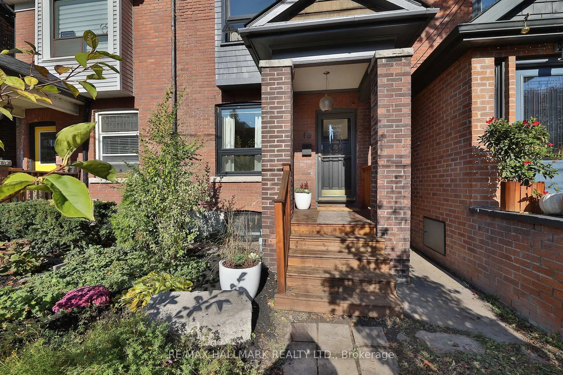 Photo 2 of 18 Badgerow Avenue, Toronto, South Riverdale — HOMEH