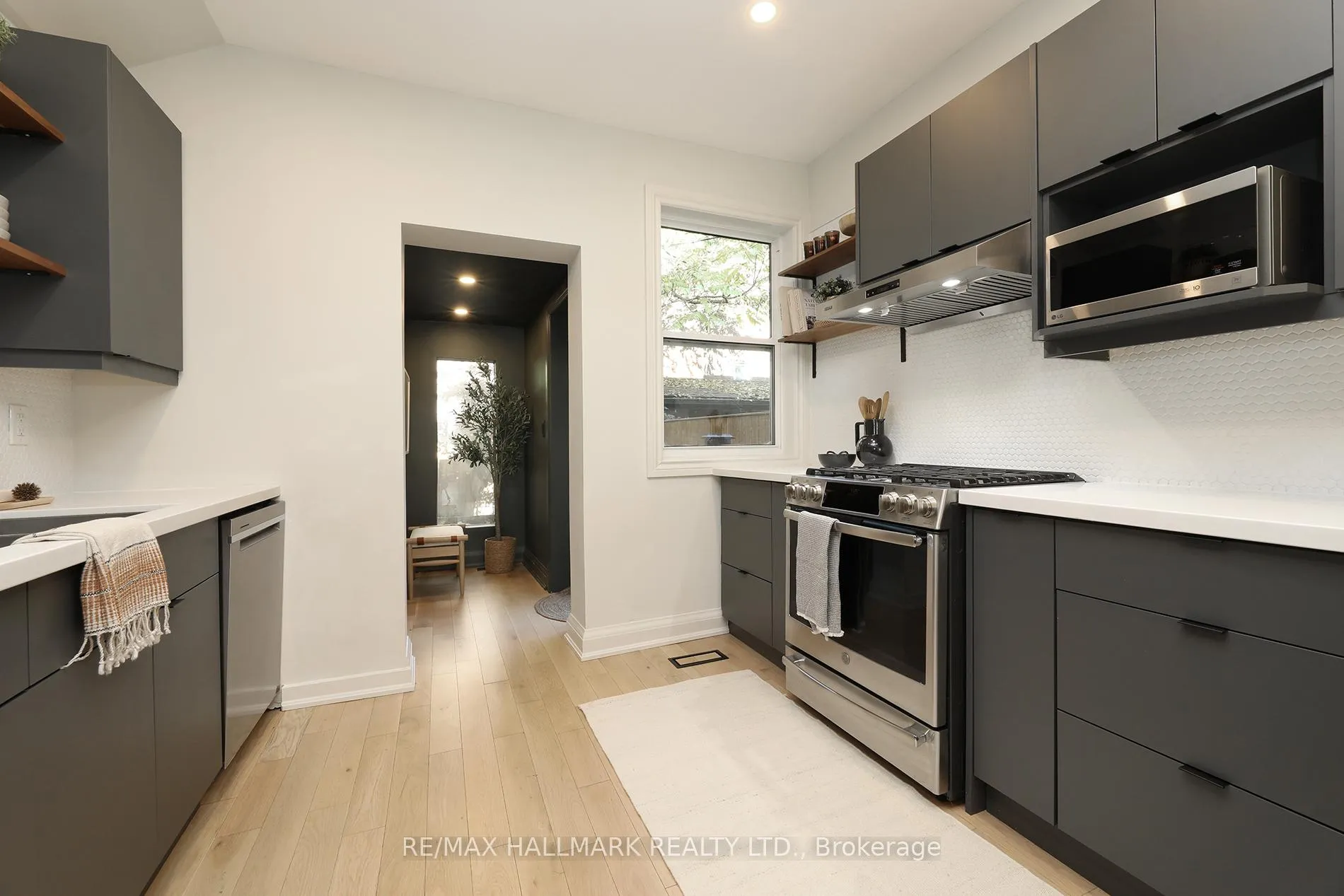 Photo 8 of 18 Badgerow Avenue, Toronto, South Riverdale — HOMEH