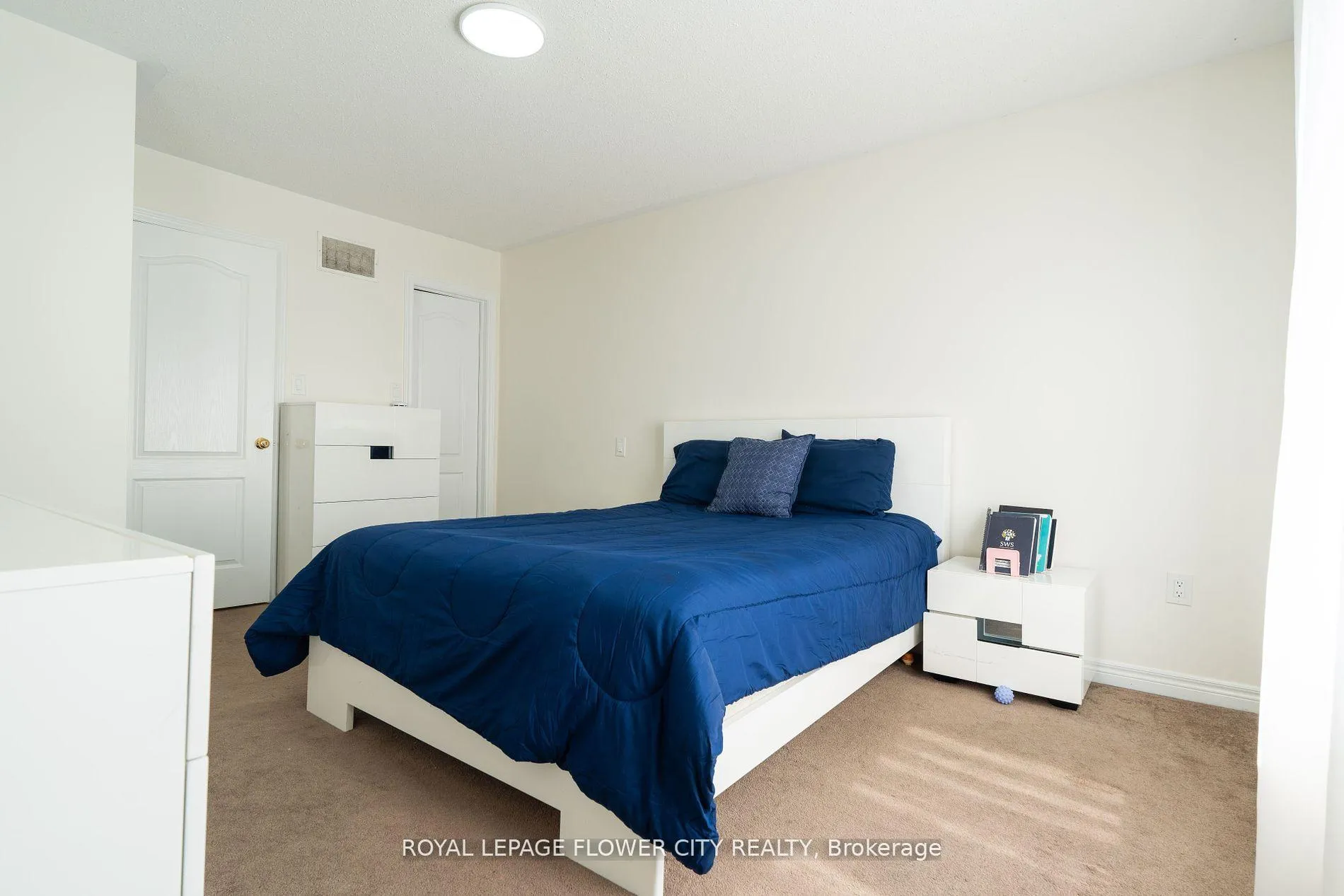 Photo 12 of 15 Sea Drifter Crescent, Brampton, Bram East — HOMEH