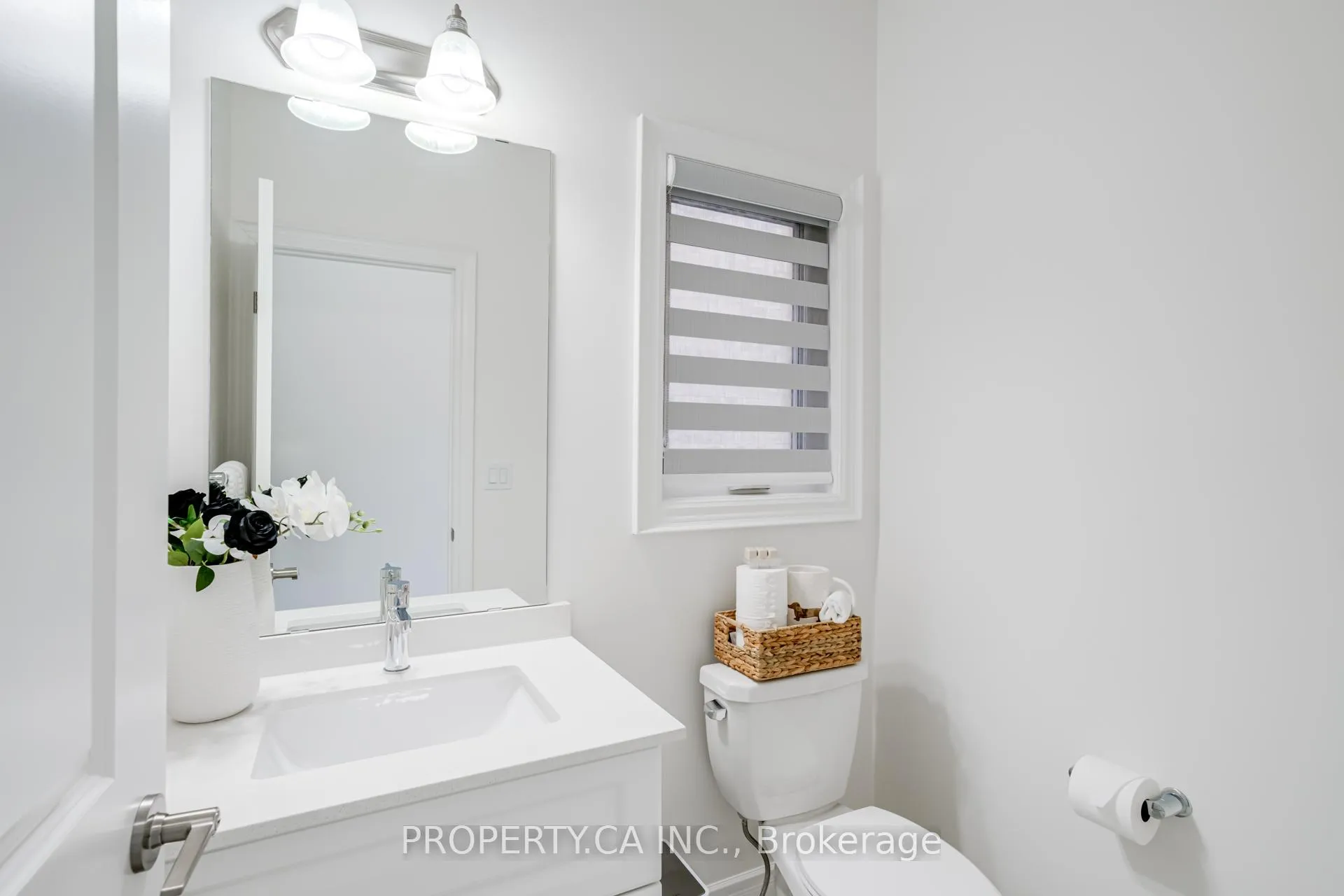 Photo 11 of 10 Fordham Road, Brampton, Bram West — HOMEH