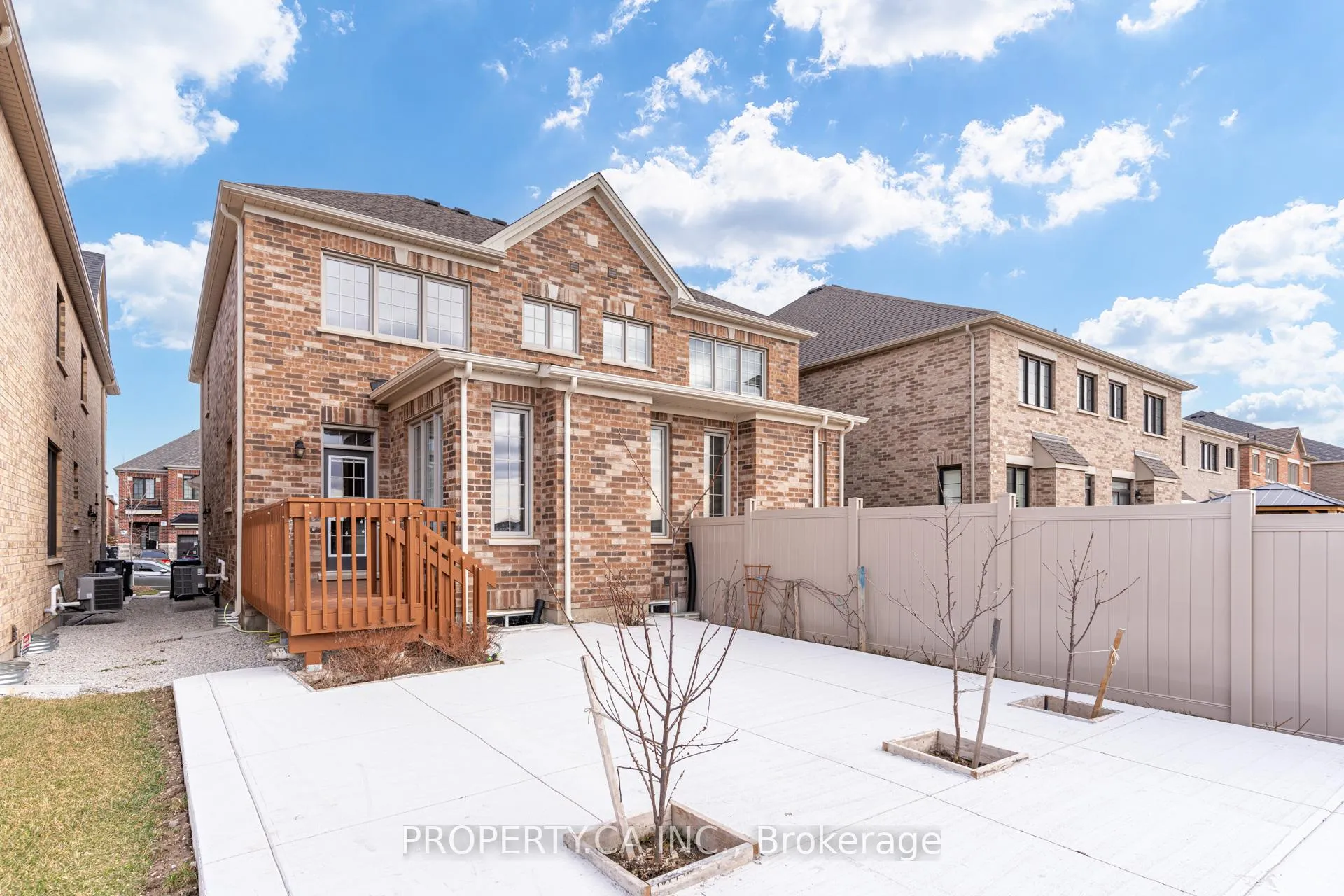 Photo 31 of 10 Fordham Road, Brampton, Bram West — HOMEH