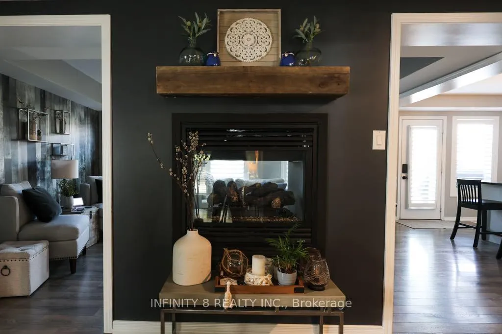 Photo 6 of 7693 Butternut Boulevard, Niagara Falls, Brown — HOMEH