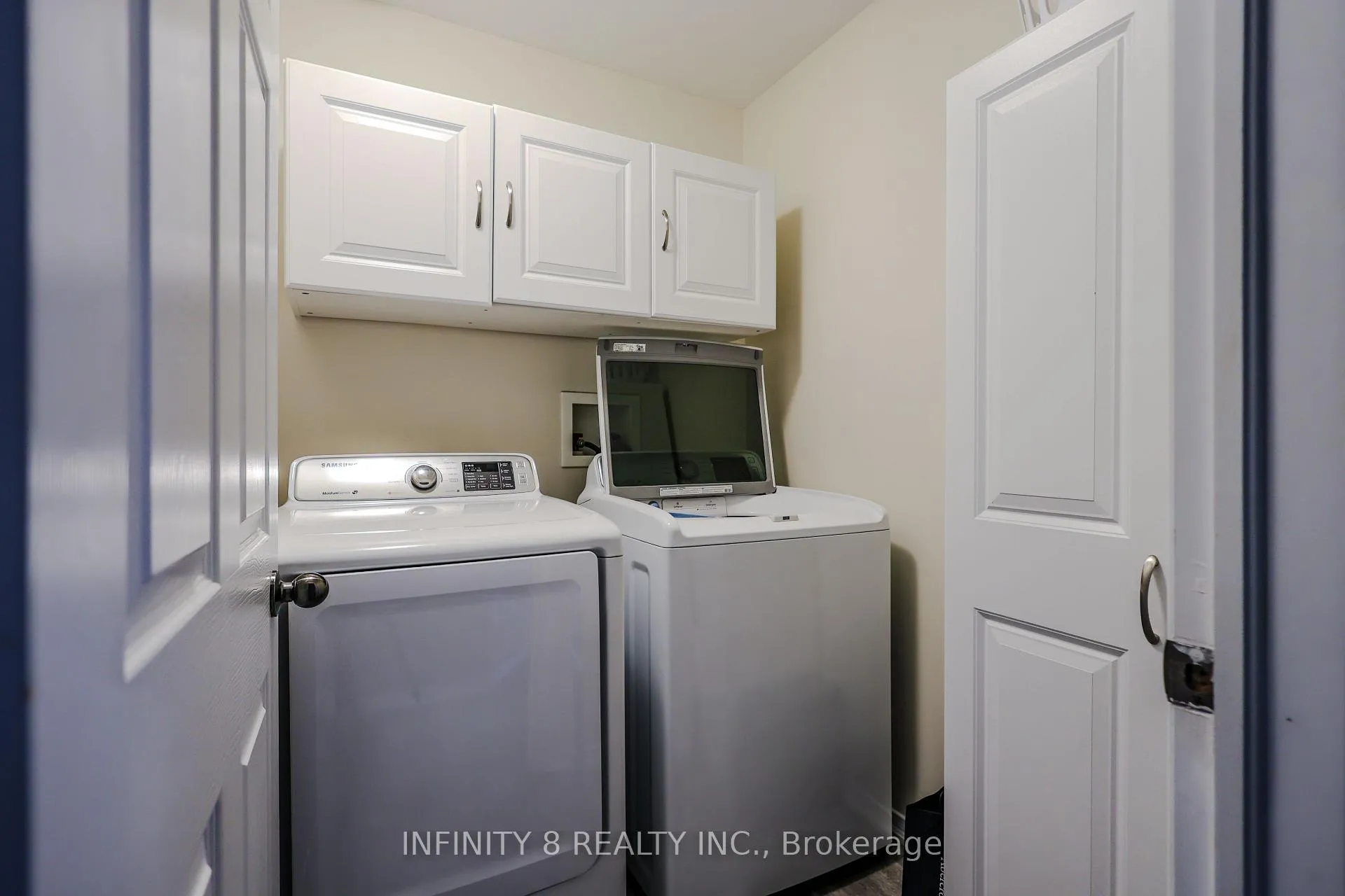 Photo 19 of 7693 Butternut Boulevard, Niagara Falls, Brown — HOMEH