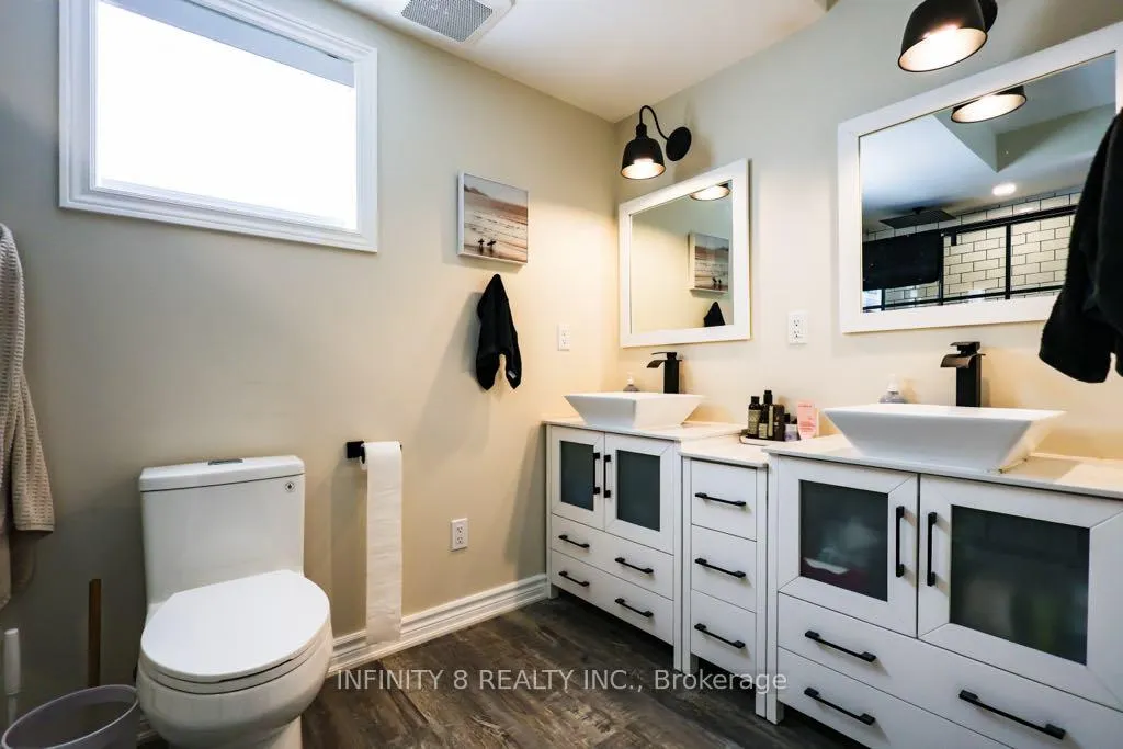 Photo 23 of 7693 Butternut Boulevard, Niagara Falls, Brown — HOMEH