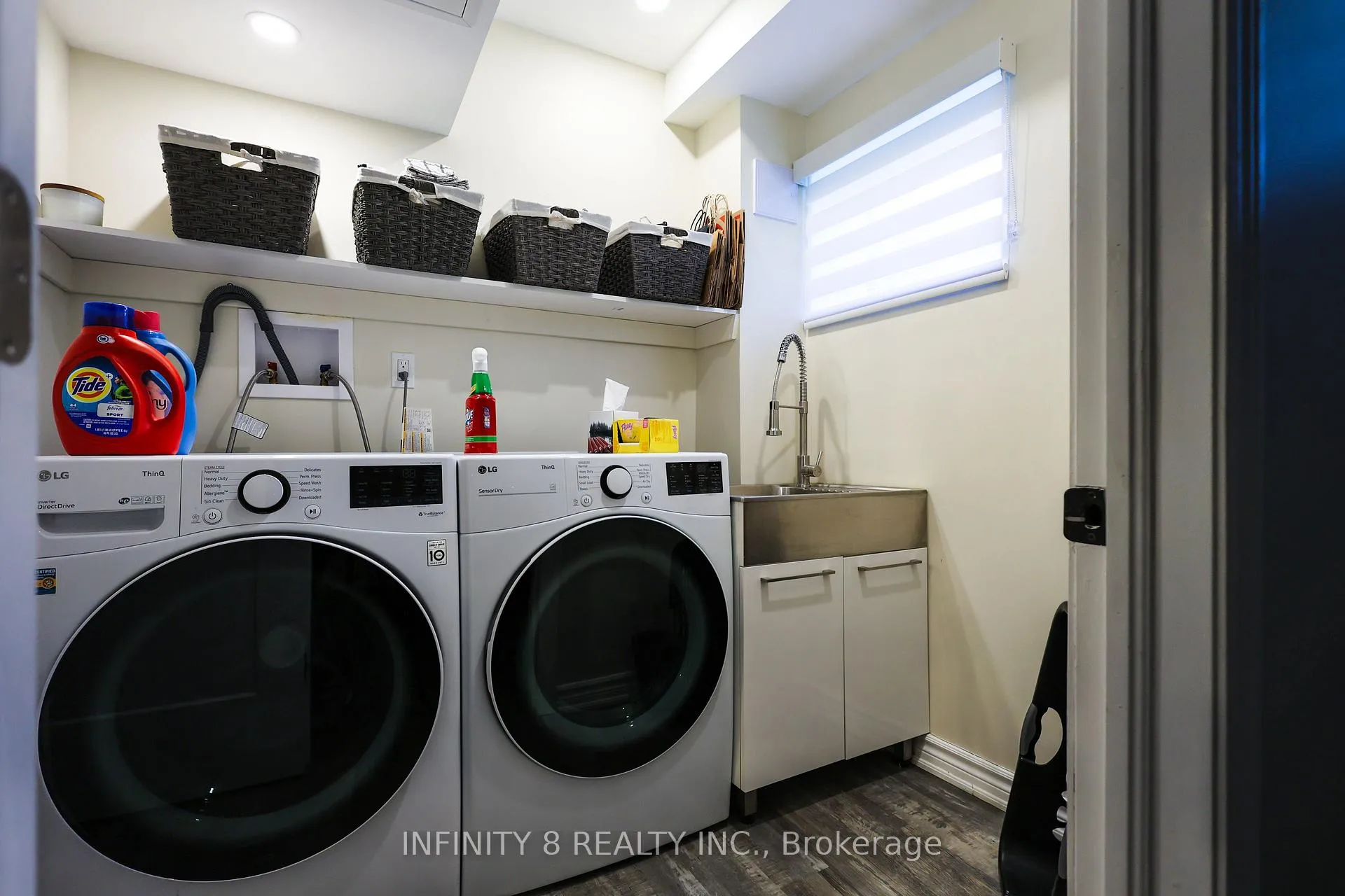 Photo 25 of 7693 Butternut Boulevard, Niagara Falls, Brown — HOMEH