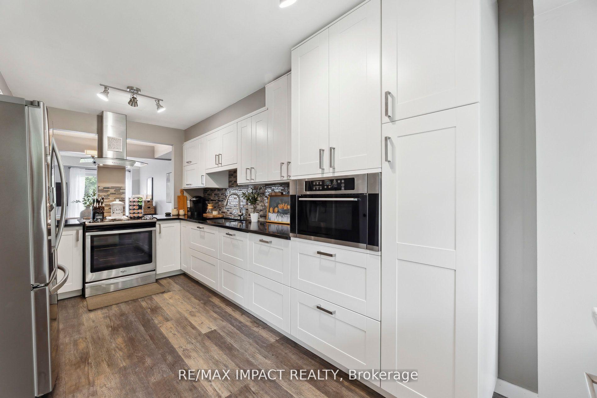 Photo 7 of 27 Prout Drive, Clarington, Bowmanville — HOMEH