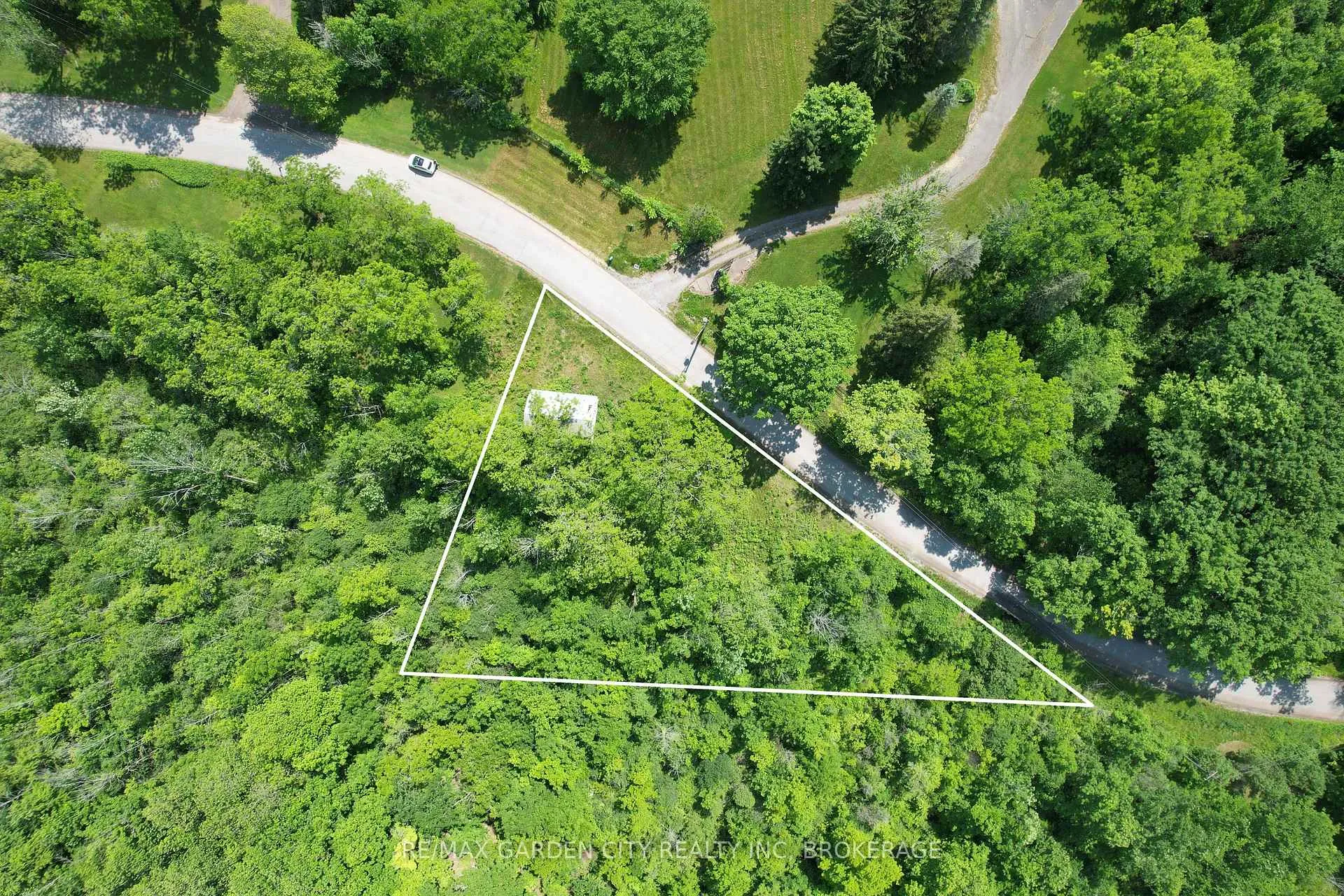 Photo 14 of 85 Pearson Road, Welland, Cooks Mills — HOMEH