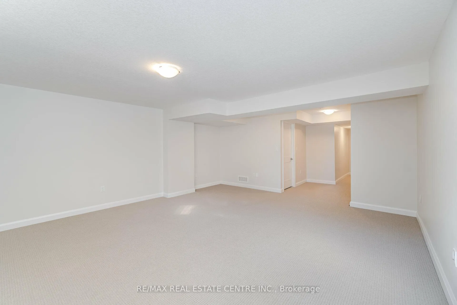 Photo 27 of Unit 48, 30 Times Square Boulevard, Hamilton, Stoney Creek Mountain — HOMEH