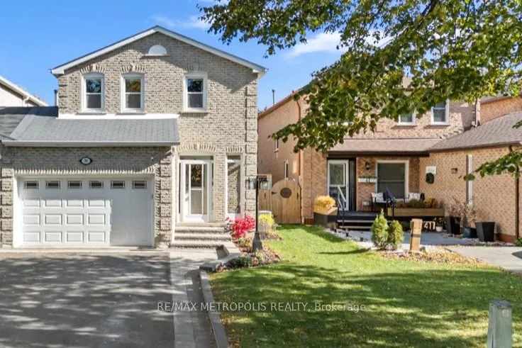 Photo 2 of 39 Hewitt Crescent, Ajax, South East — HOMEH