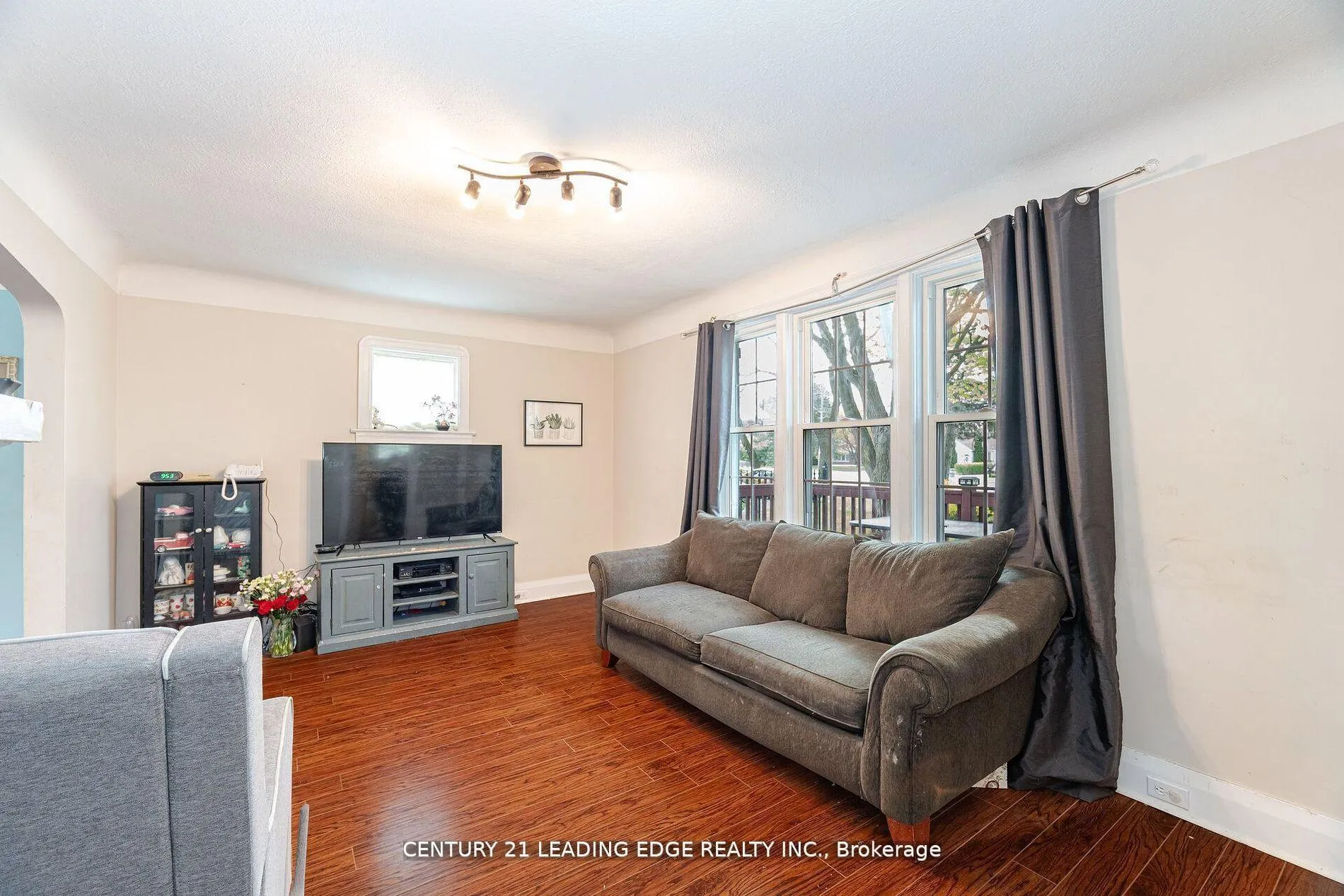 Photo 14 of 980 King Street E, Oshawa, Eastdale — HOMEH