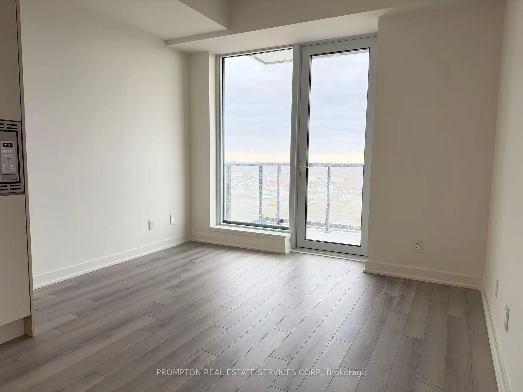 Photo 3 of Unit 908, 3071 Trafalgar Road, Oakville, Joshua Meadows — HOMEH
