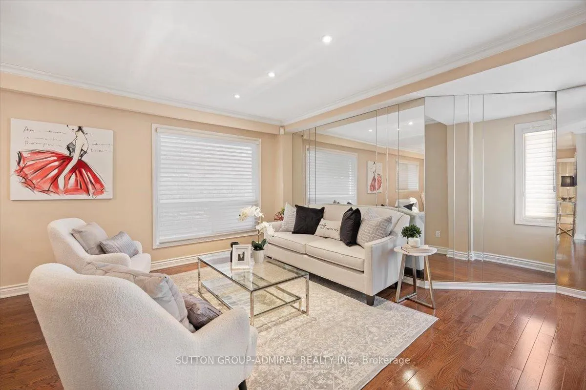 Photo 12 of 193 Glenmanor Way, Vaughan, Crestwood-Springfarm-Yorkhill — HOMEH