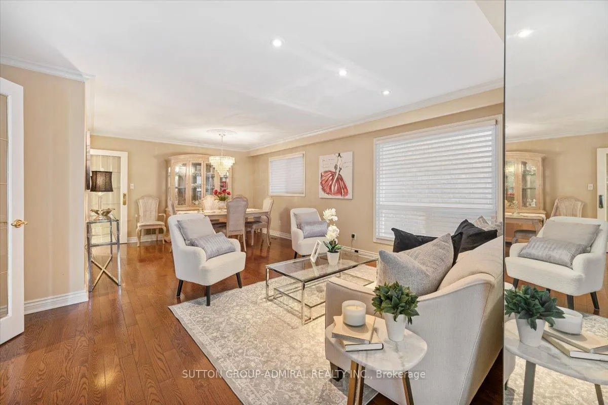Photo 13 of 193 Glenmanor Way, Vaughan, Crestwood-Springfarm-Yorkhill — HOMEH