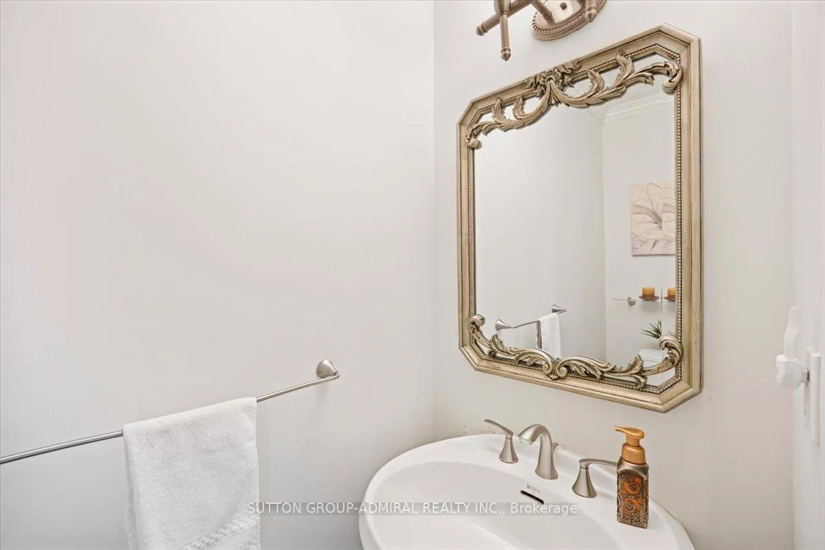 Photo 18 of 193 Glenmanor Way, Vaughan, Crestwood-Springfarm-Yorkhill — HOMEH
