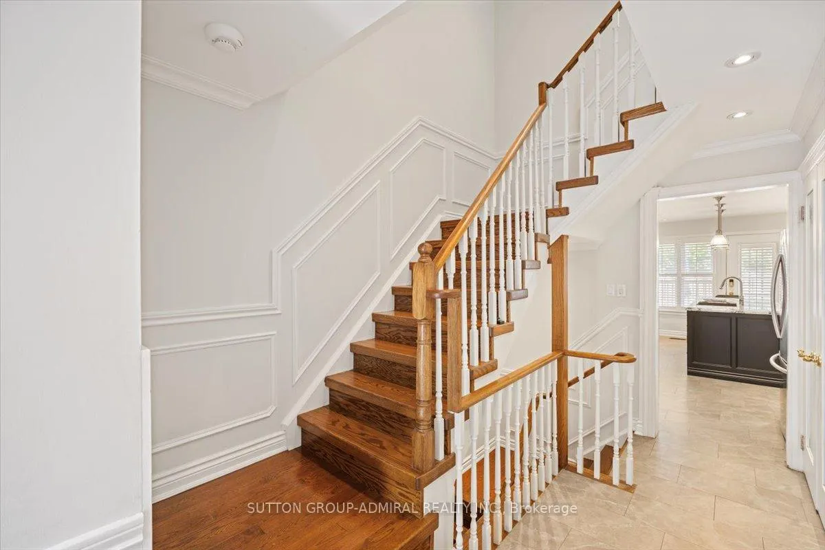 Photo 19 of 193 Glenmanor Way, Vaughan, Crestwood-Springfarm-Yorkhill — HOMEH
