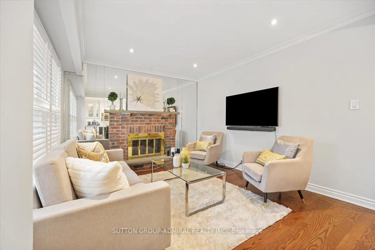 Photo 22 of 193 Glenmanor Way, Vaughan, Crestwood-Springfarm-Yorkhill — HOMEH