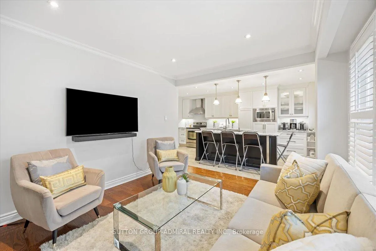 Photo 23 of 193 Glenmanor Way, Vaughan, Crestwood-Springfarm-Yorkhill — HOMEH