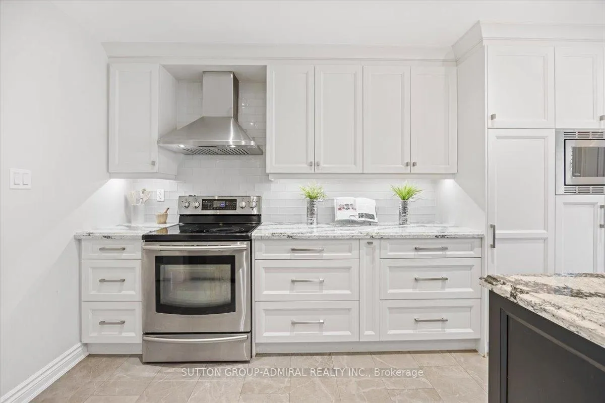 Photo 25 of 193 Glenmanor Way, Vaughan, Crestwood-Springfarm-Yorkhill — HOMEH